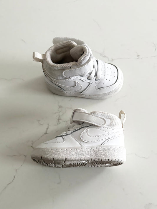 Nike-Souliers-4 (petite imperfection)