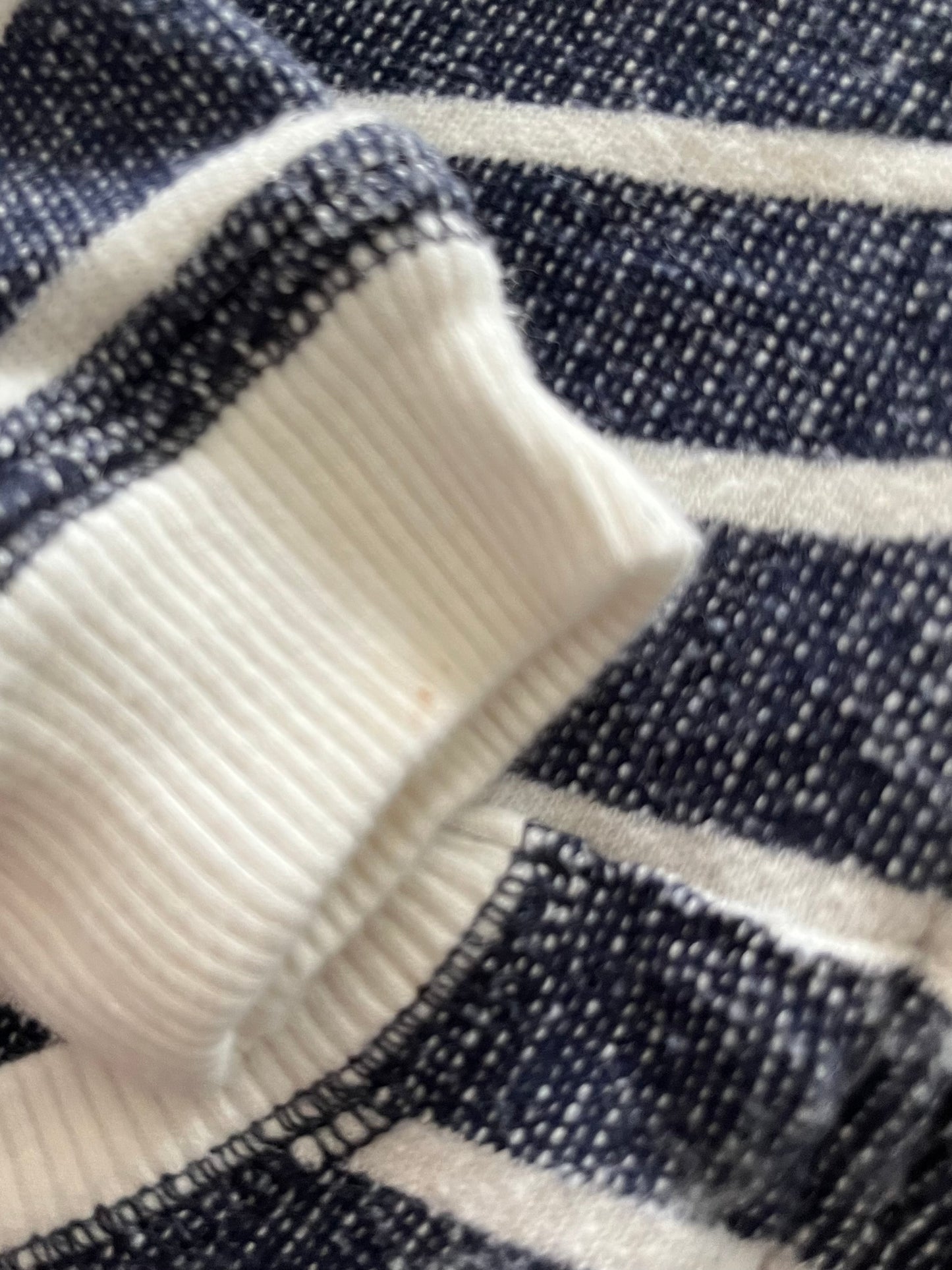 Joe Fresh-Veste-6/12 mois ( légère imperfection)