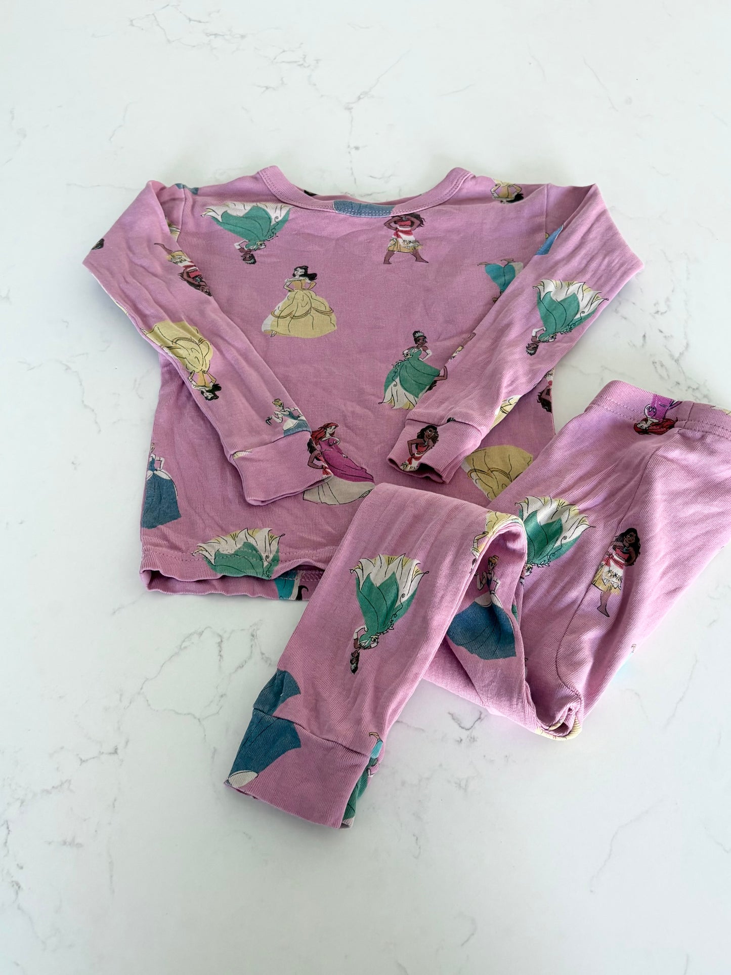 Gap/Disney-pyjama-3T ( légère imperfection)