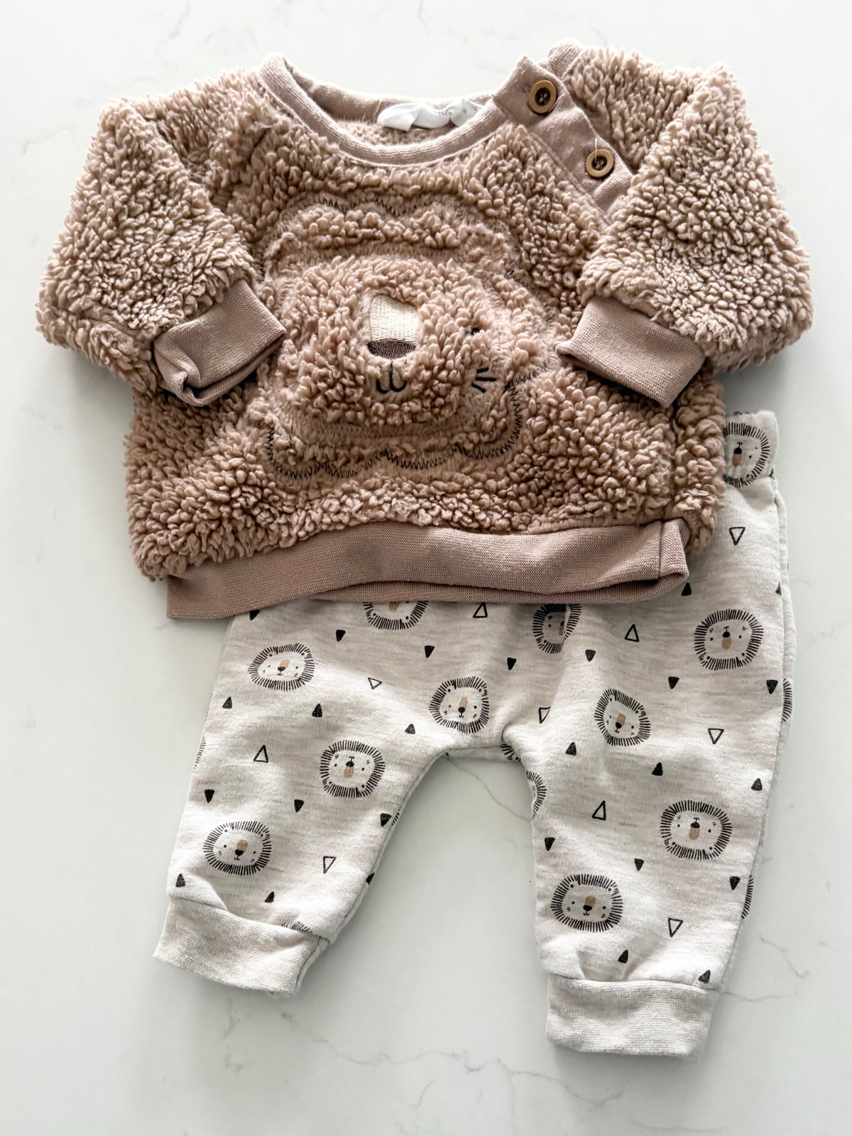 Ensemble-0/3 mois