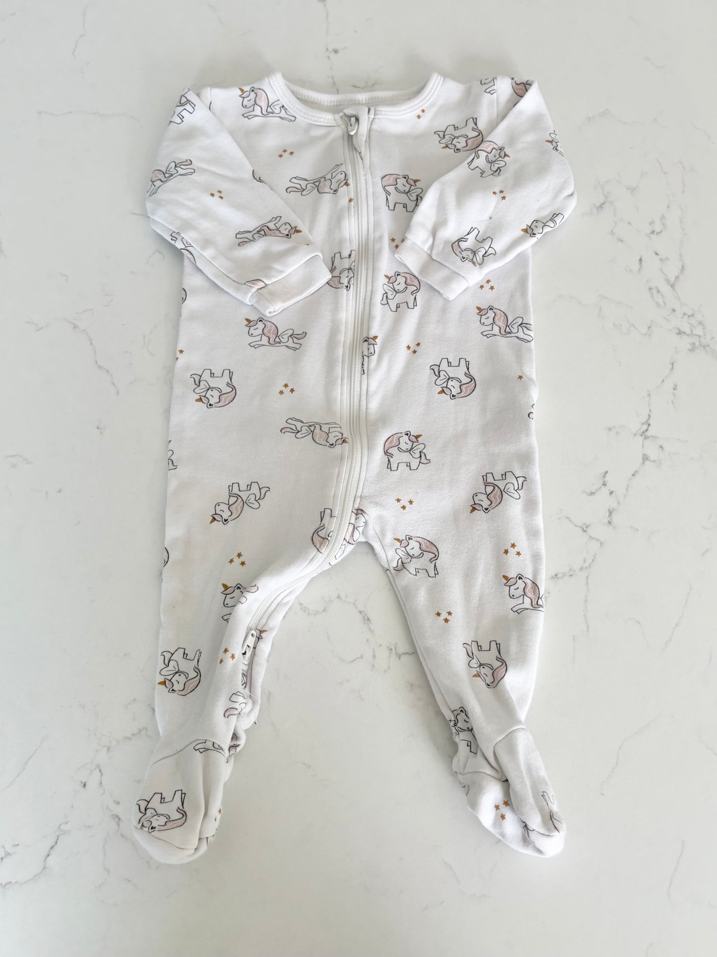Petit lem-Pyjama-6 mois ( légère imperfection)