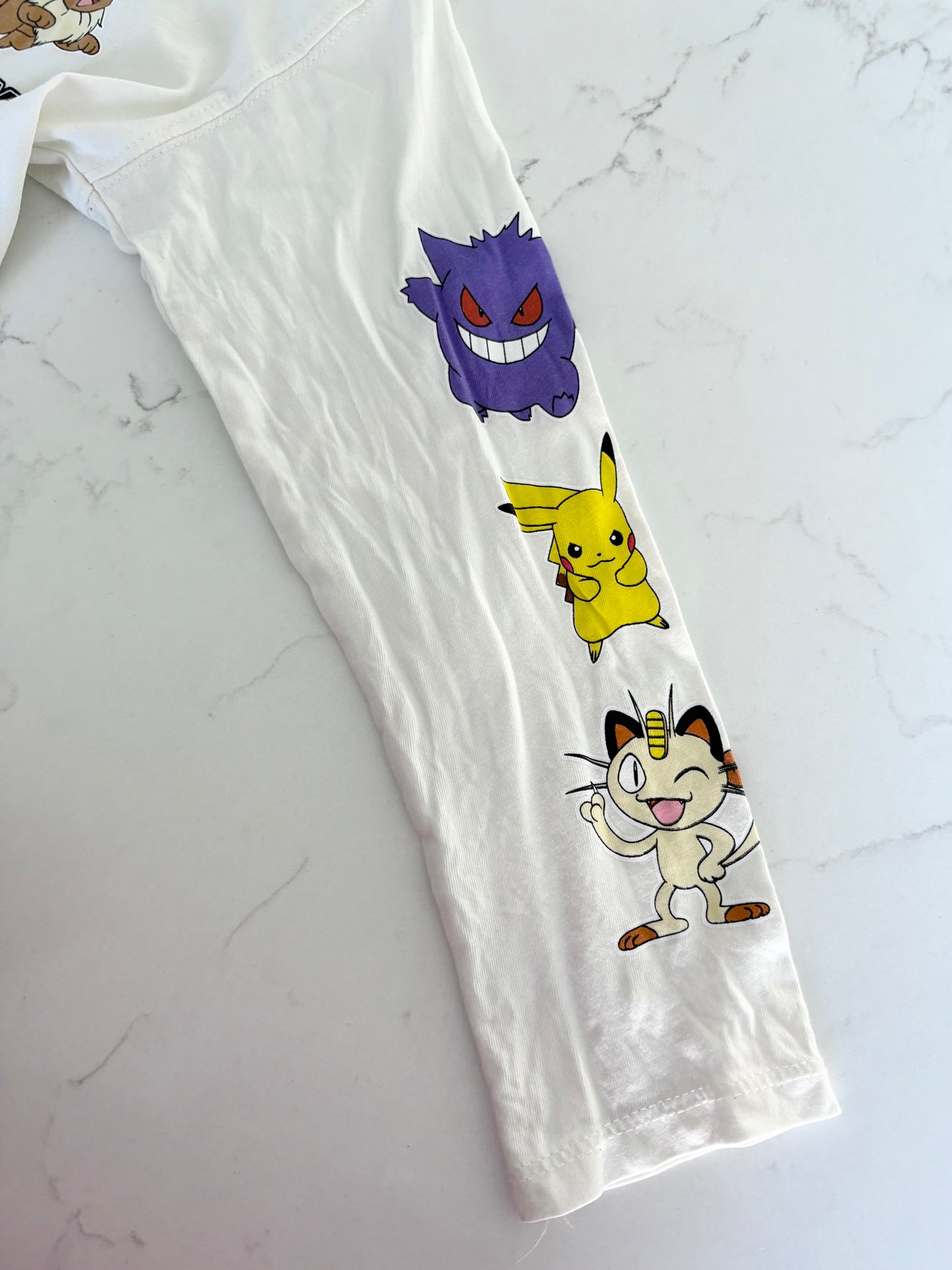 H&M/Pokemon-Chandail-4/6T ( trou d’étiquette)