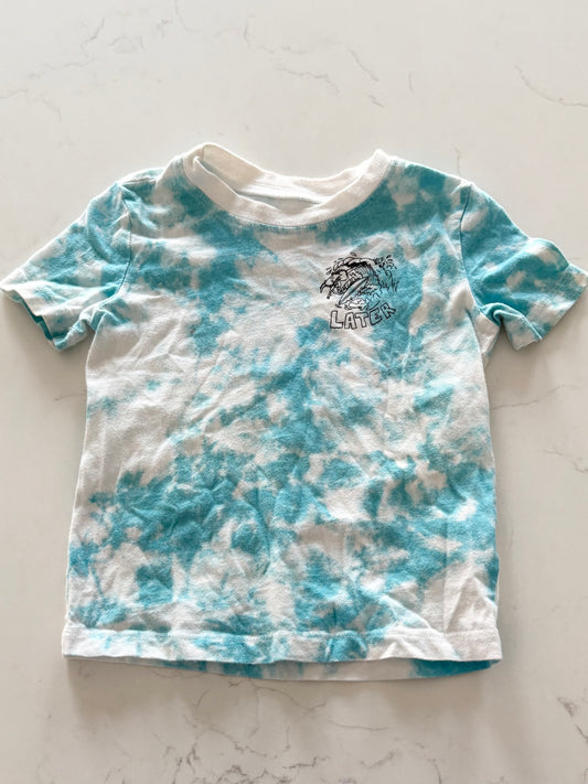 Oshkosh-T shirt-24 mois ( légère imperfection)