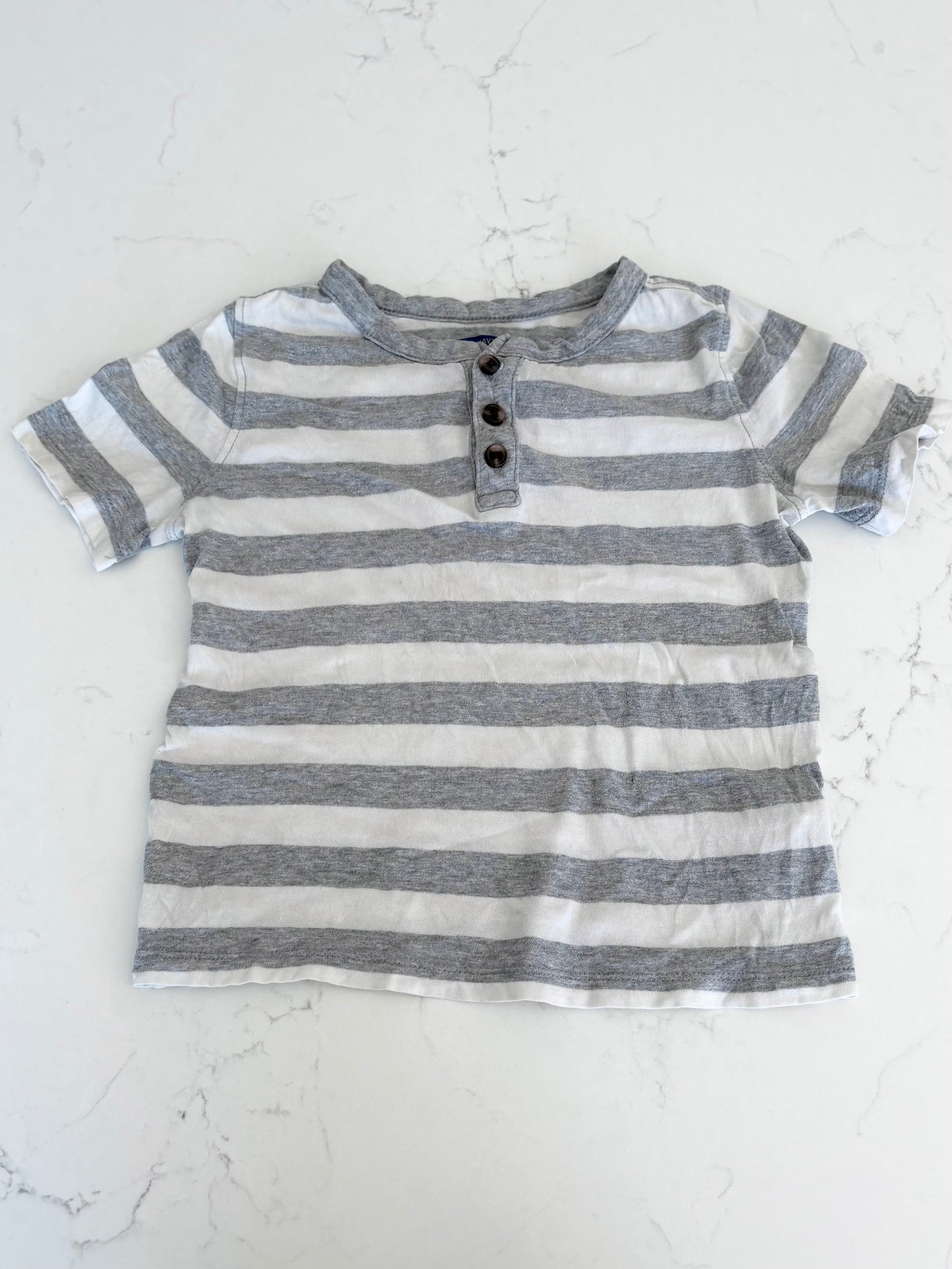 Old Navy-T shirt-4T