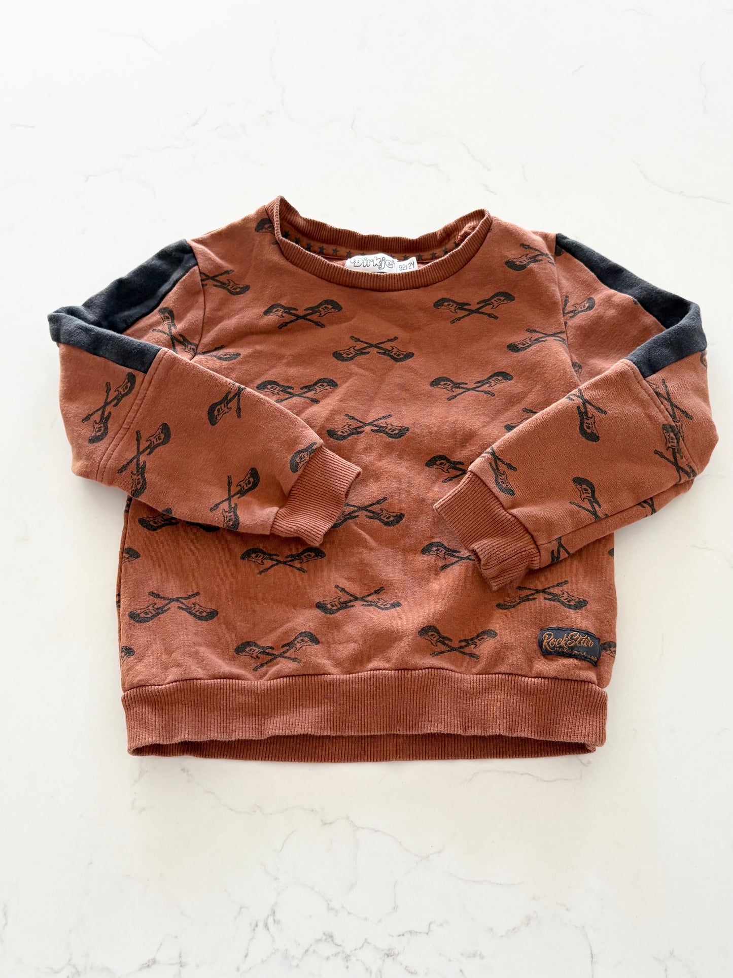 Dirkje-Crewneck-2T ( fait petit )