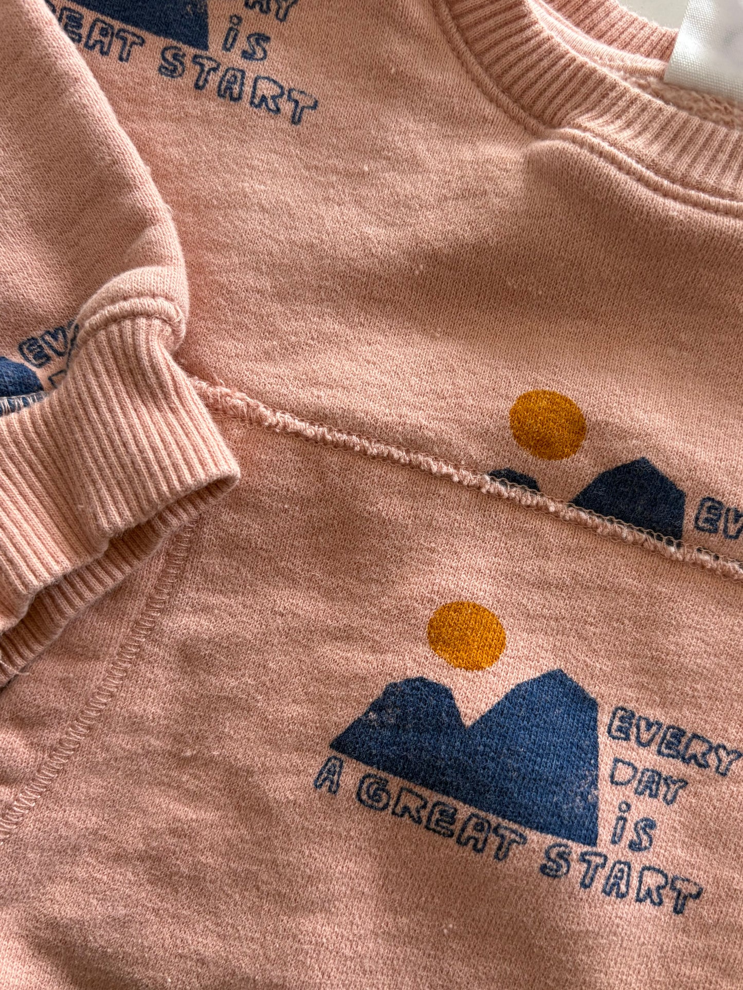 Zara-Crewneck-6/9 mois