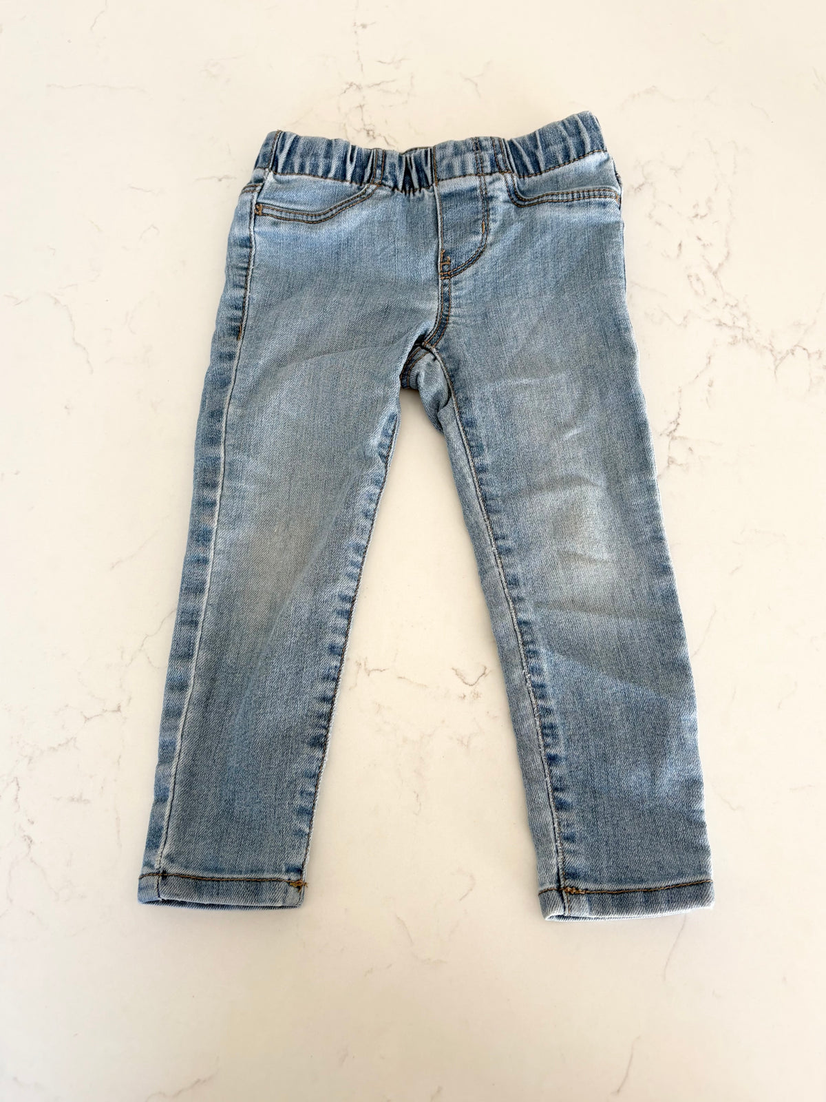 Oshkosh-Jeggings-2T (petit accros)
