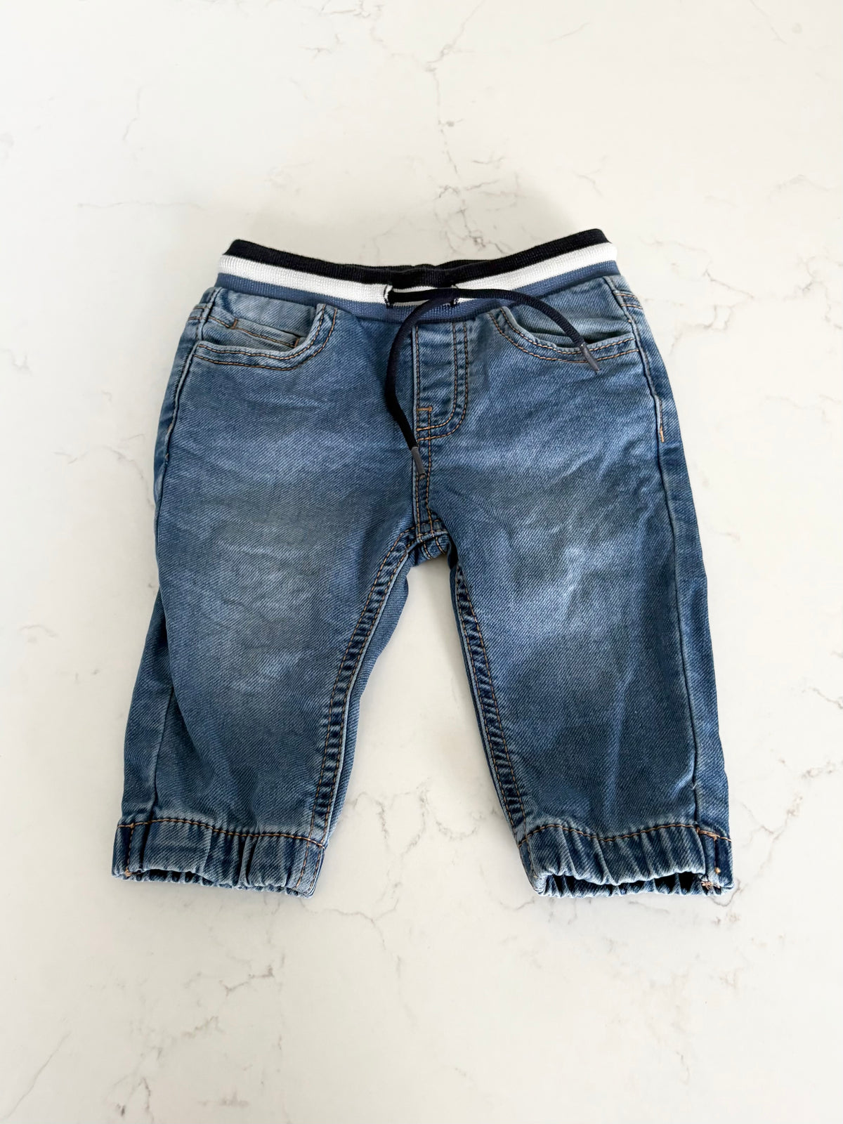Mayoral-jogger-6 mois