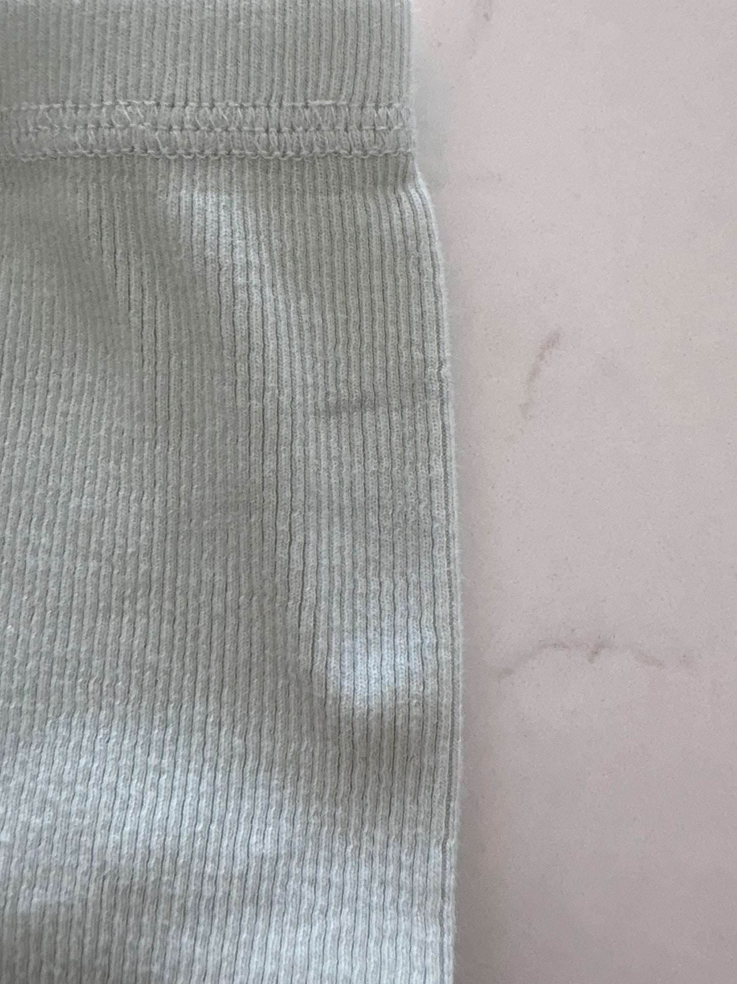 Zara-Biker short-3/6 mois ( légère imperfection)
