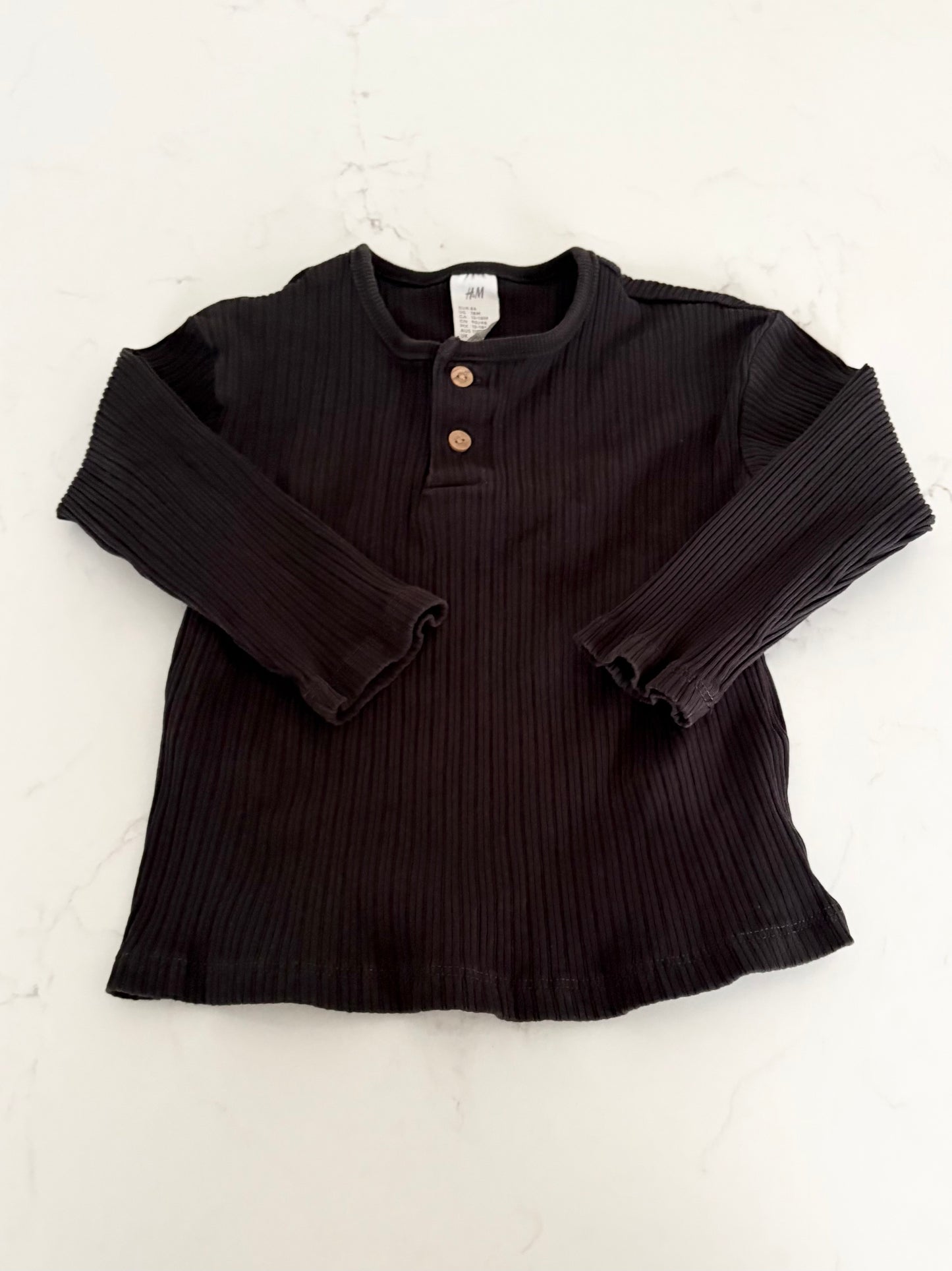 H&M-chandail-12/18 mois