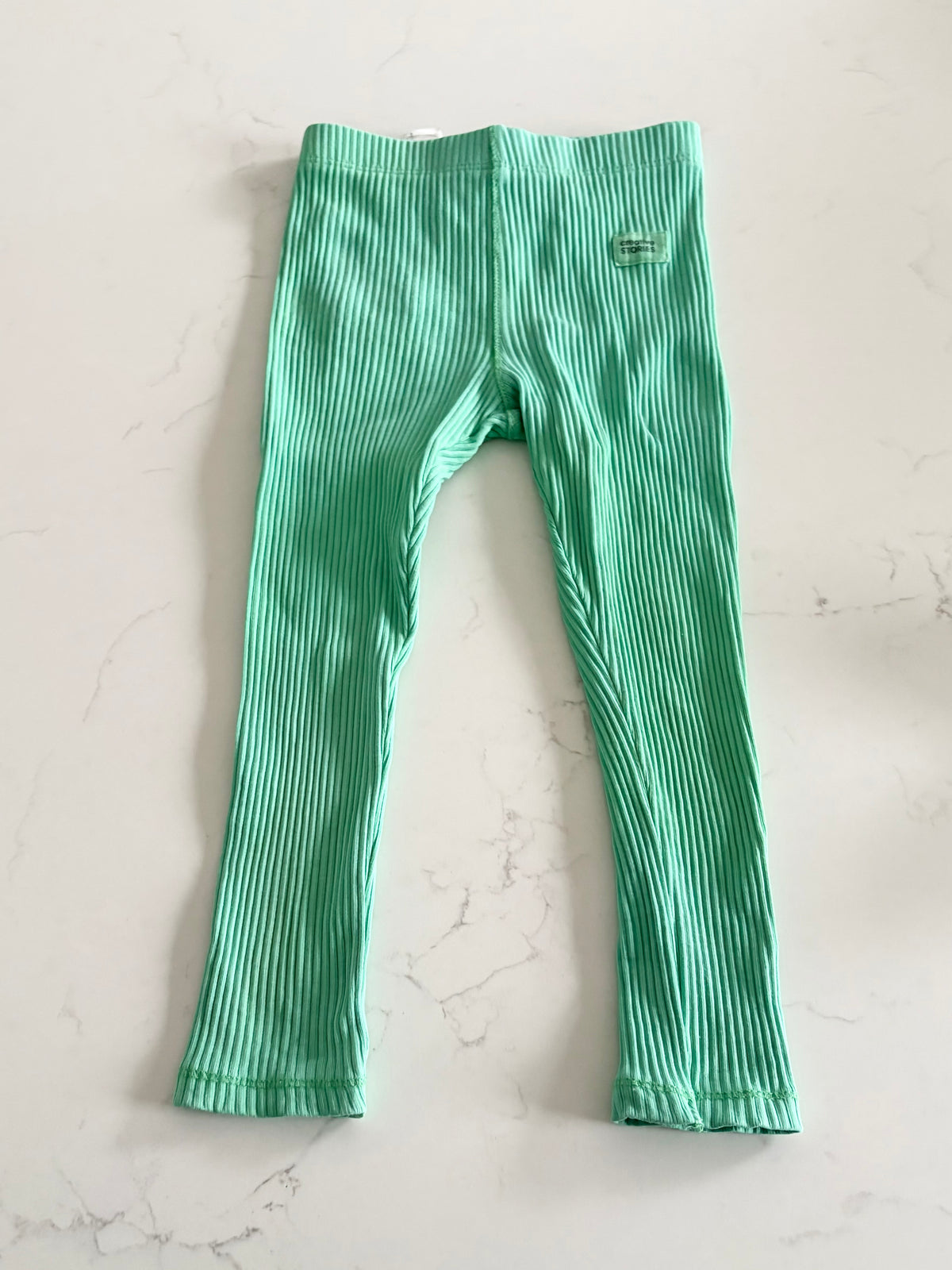 Zara-Legging-4T (légère tache genoux )