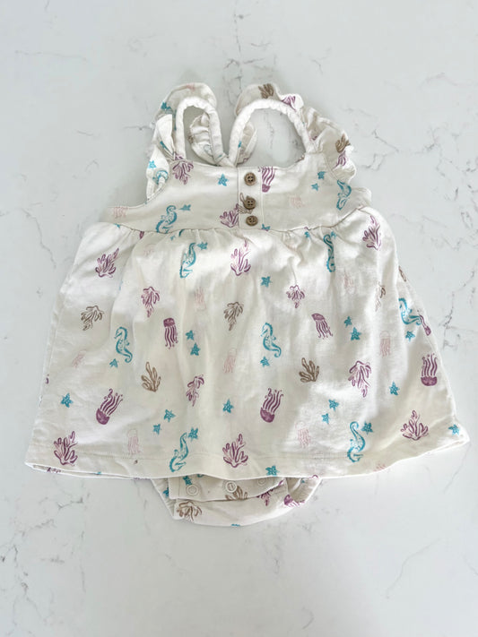 Carters-Robe/Cache couche-9 mois