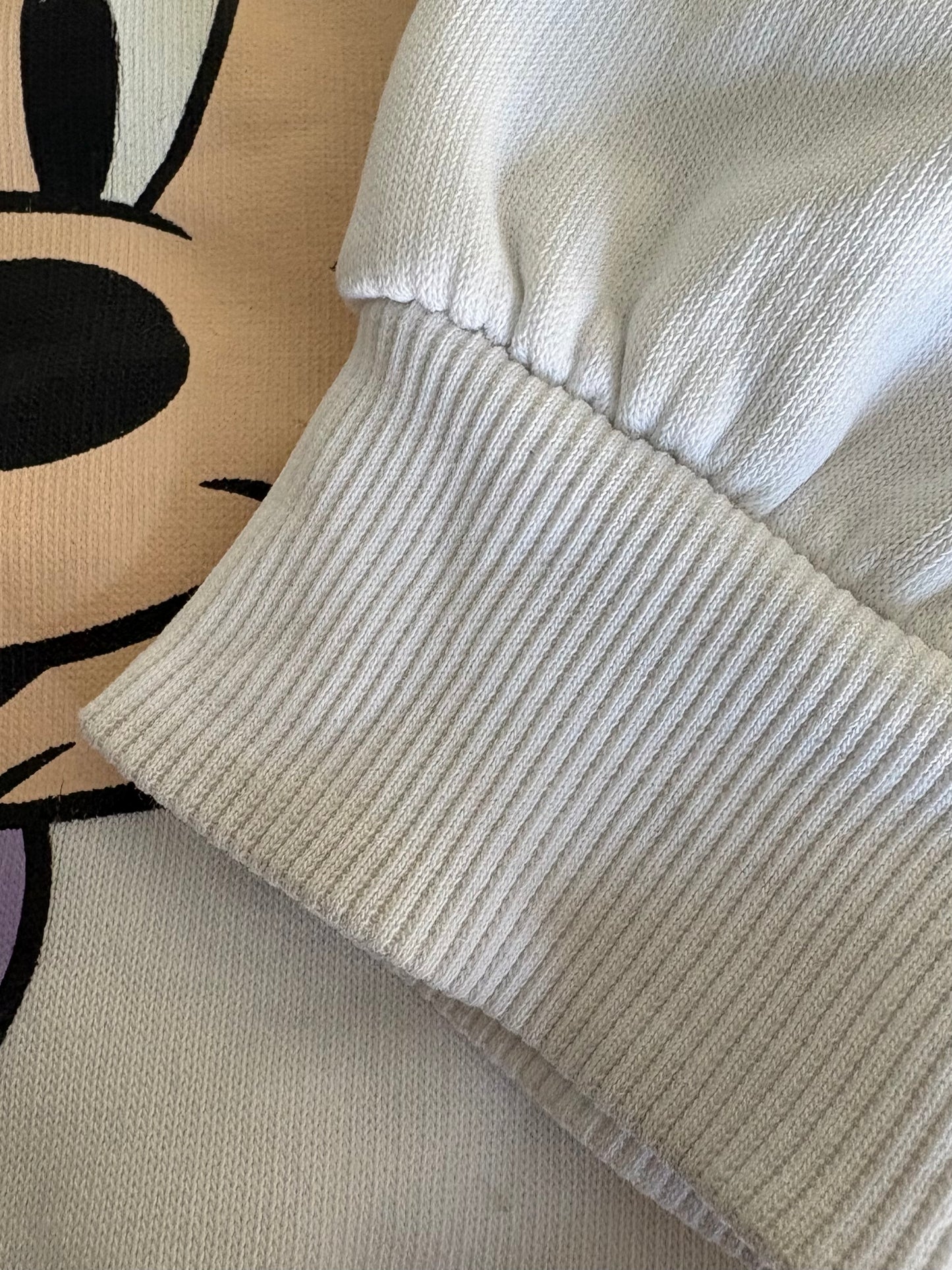*imparfait-H&M/Disney-Crewneck-6/8T