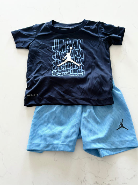 Nike/Jordan-Ensemble-18 mois