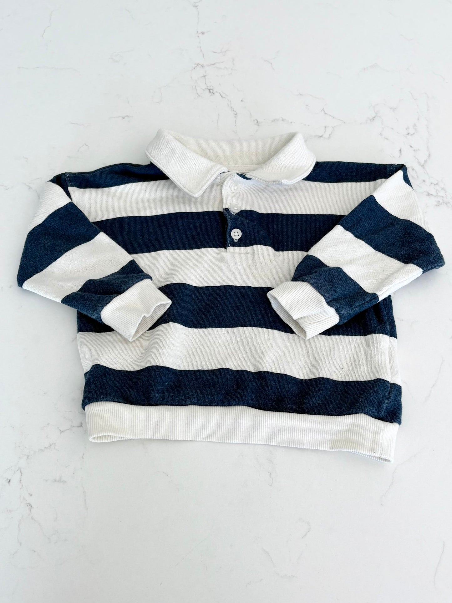 Carters/Child of mine-Crewneck-18 mois(fait petit)