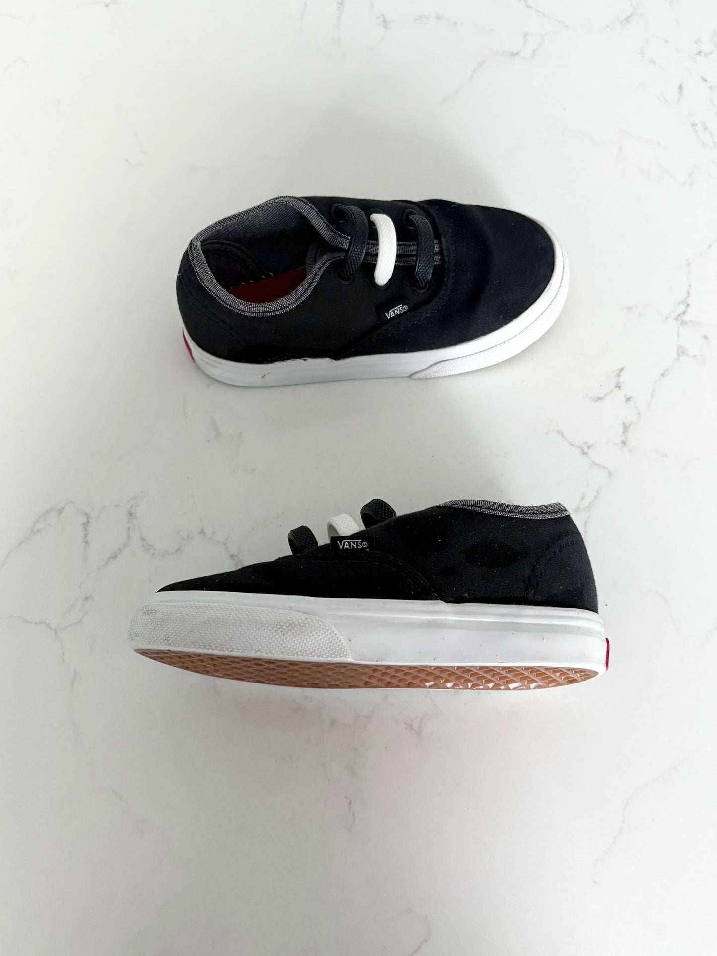 Vans-Souliers-7 ( légère imperfection semelle)
