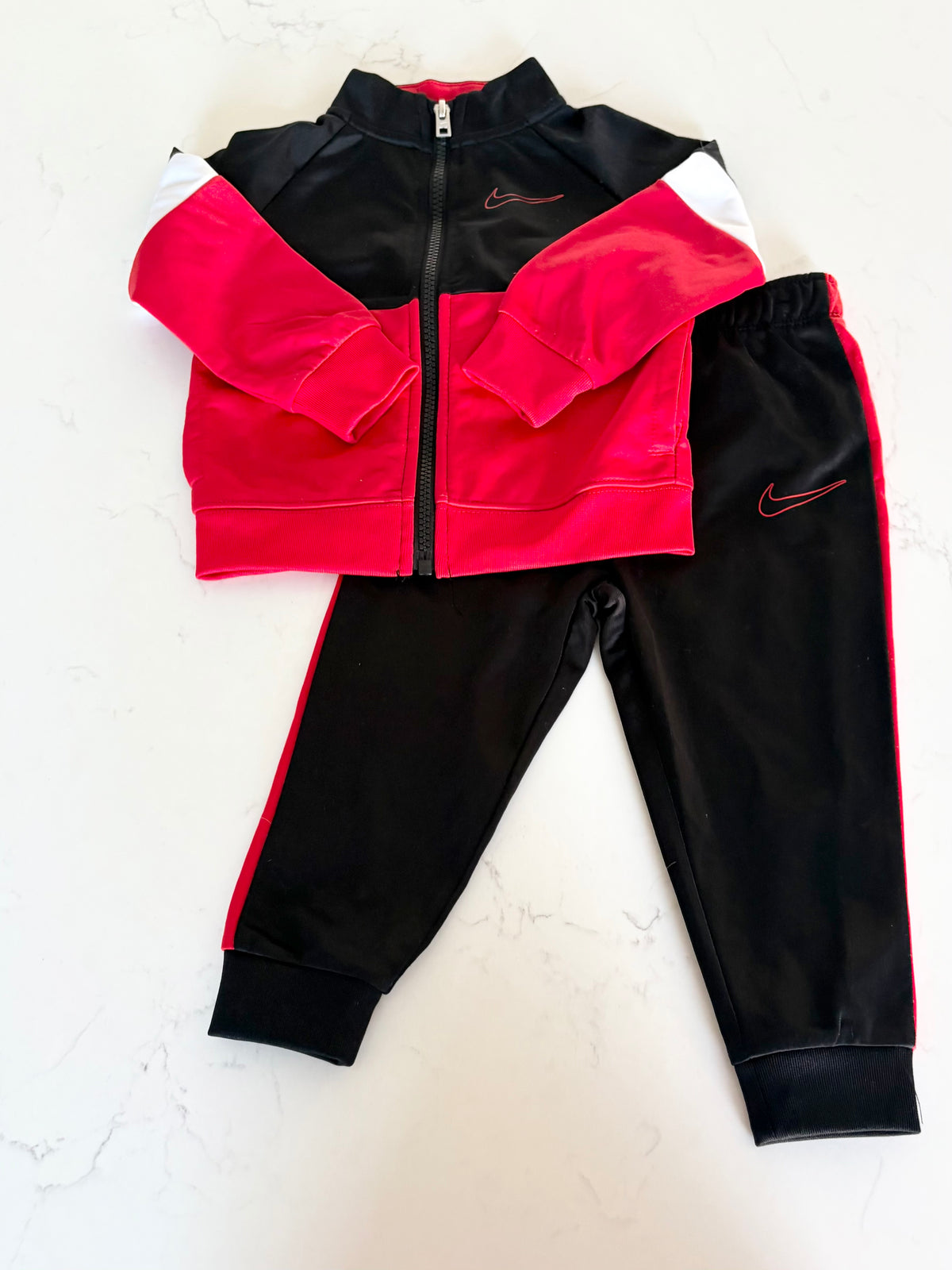 Nike-Ensemble-18 mois