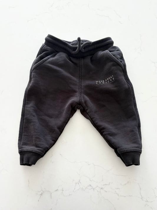 Zara-Jogging-9/12 mois