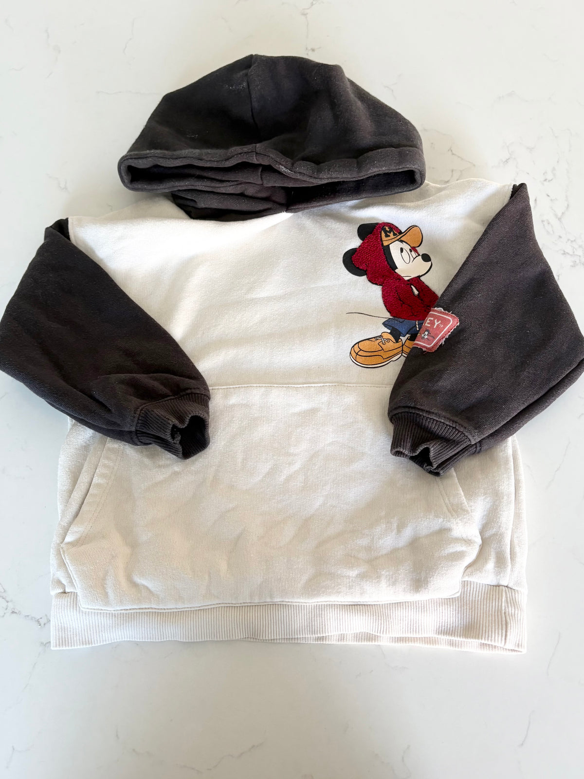 *Imparfait-Zara/Disney-Coton ouater-4/5T