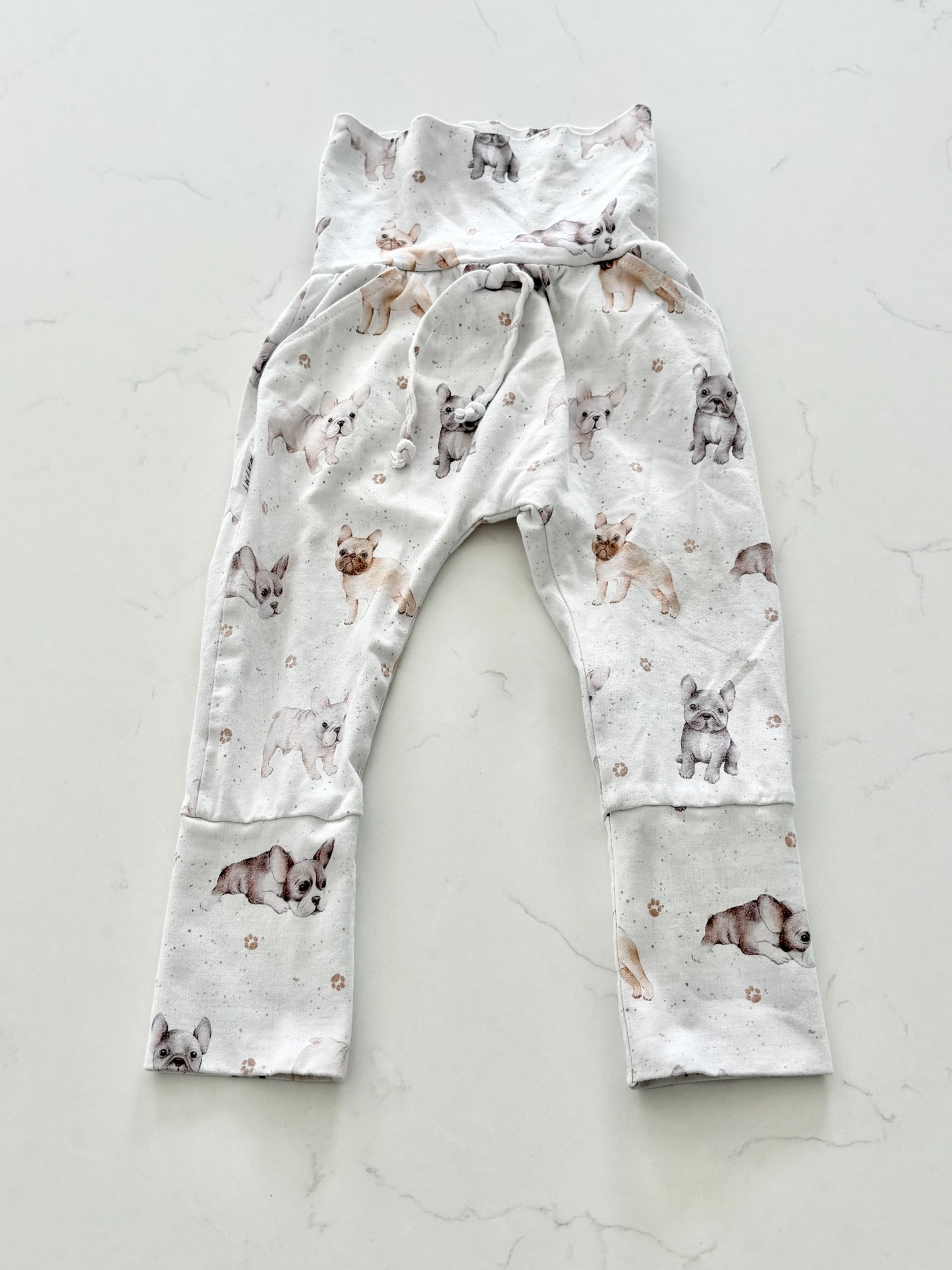 Boutique Maémé-Pantalon évolutif-6/24 mois ( légère imperfection)