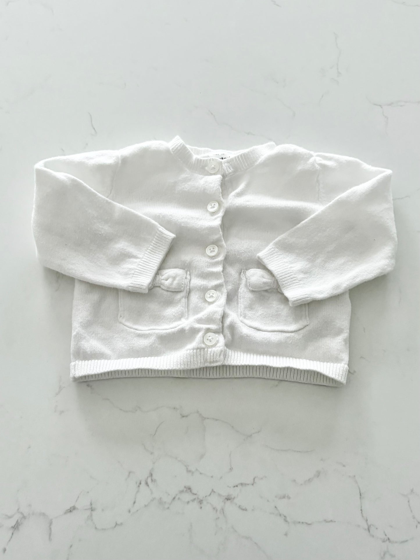 Carters-Cardigan-3 mois