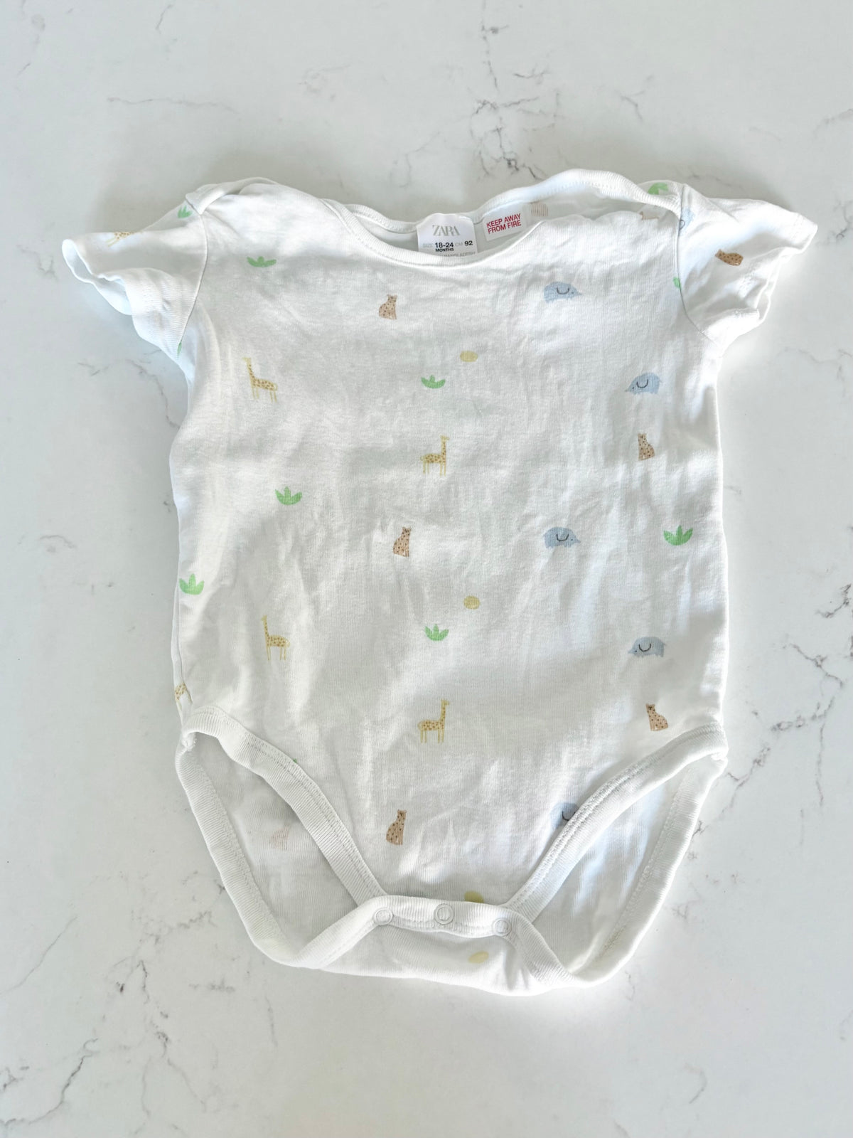 Zara-Cache couche-18/24 mois