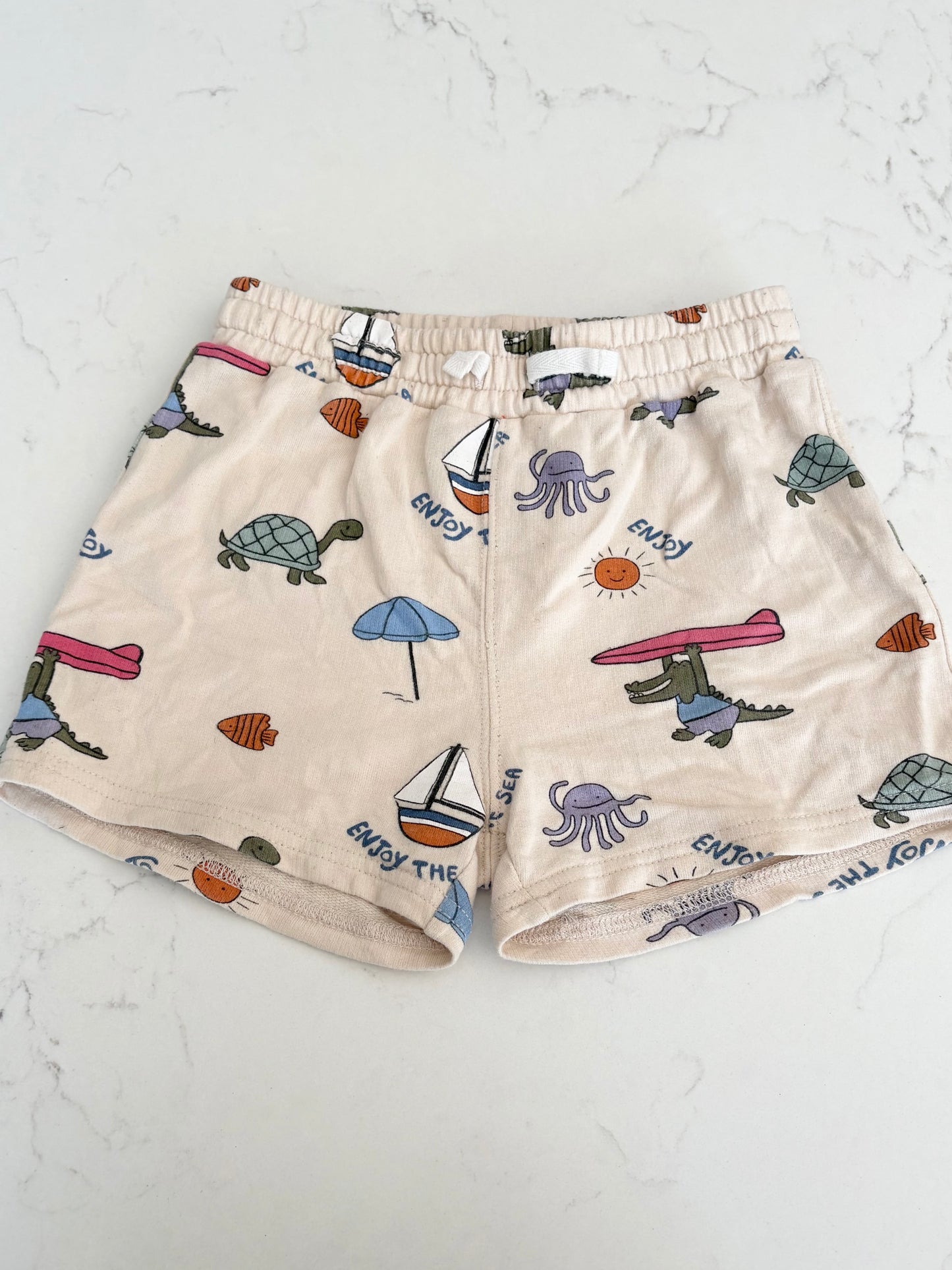 H&M-Short-2/3T ( légère imperfection)