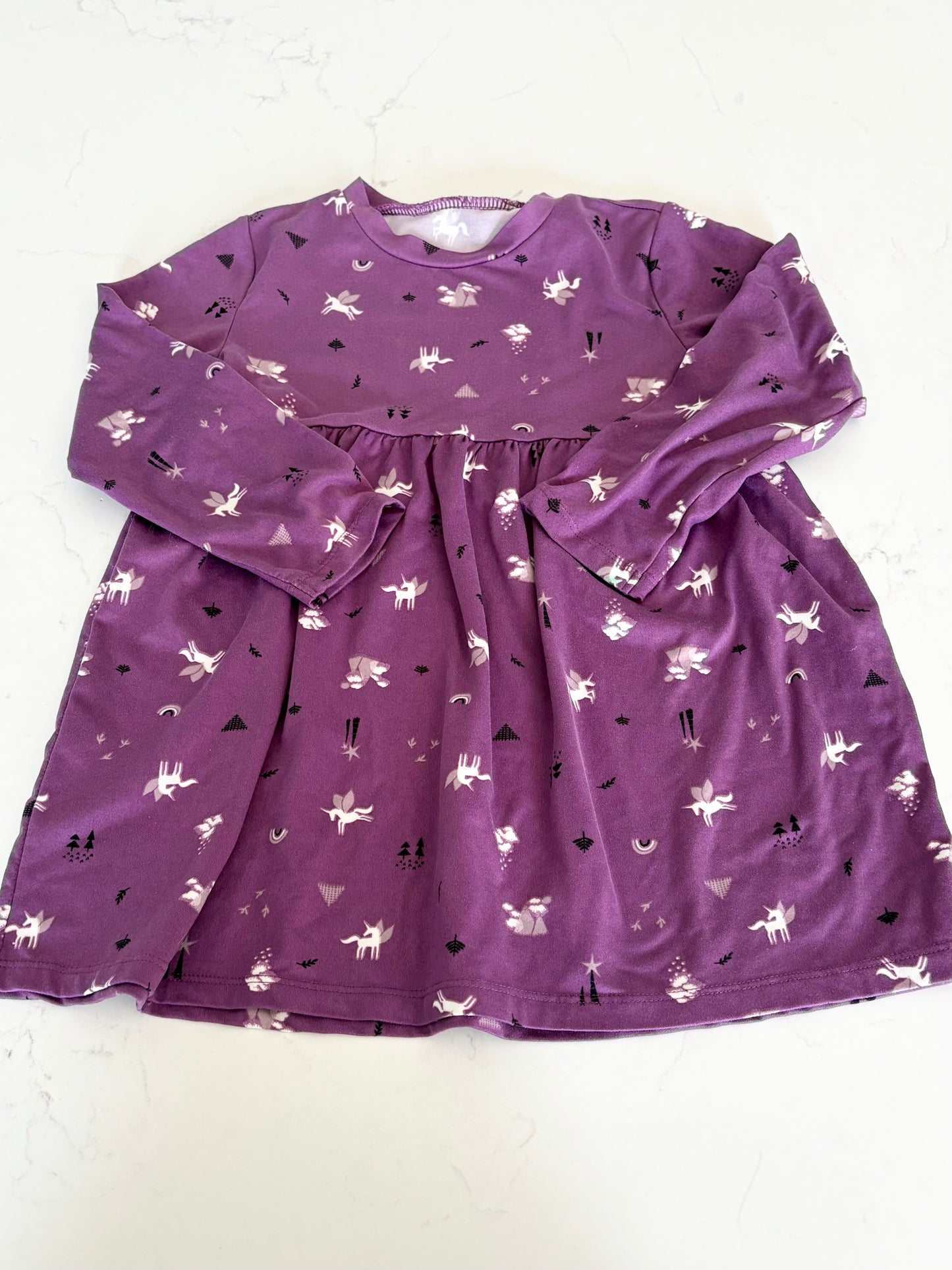 Tag-Robe-3T