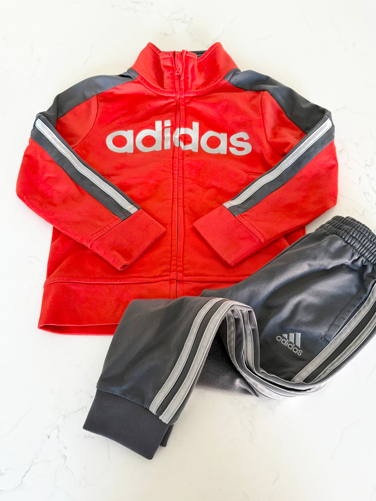 Adidas-ensemble-3T ( imperfection manche)