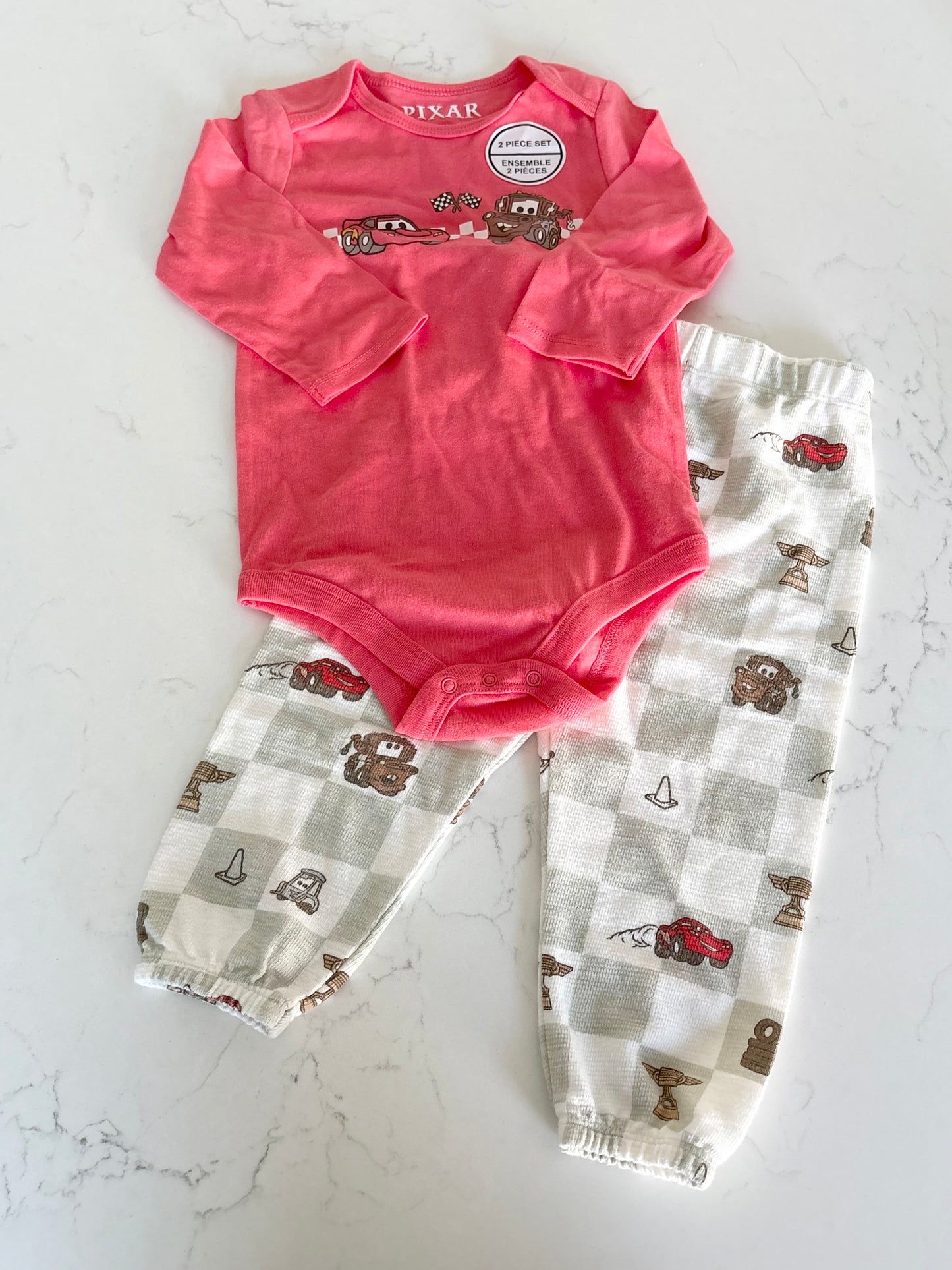 Neuf-Disney-Ensemble-18/24 mois