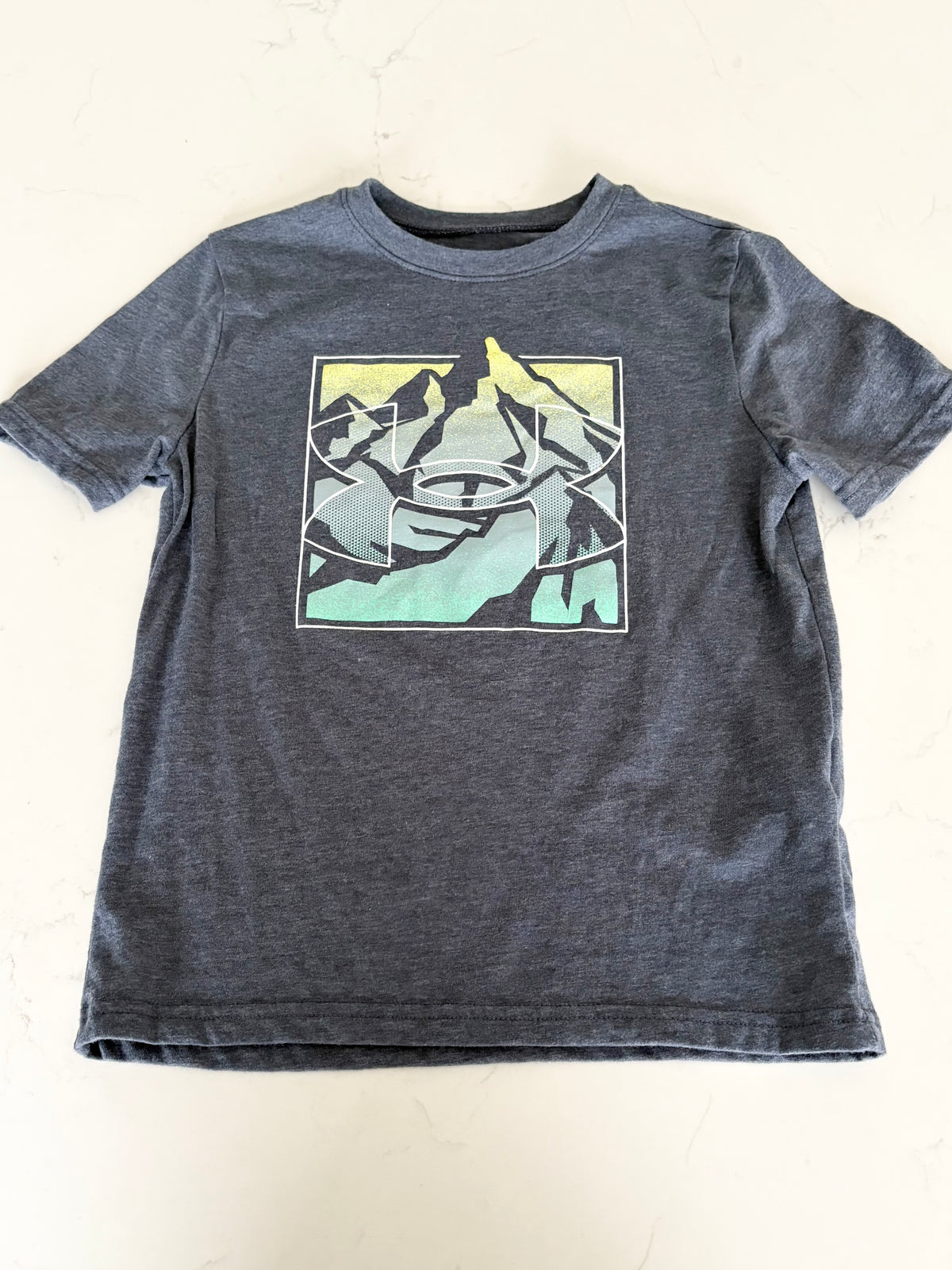 Under Armour-T shirt-YS (~6/7T)