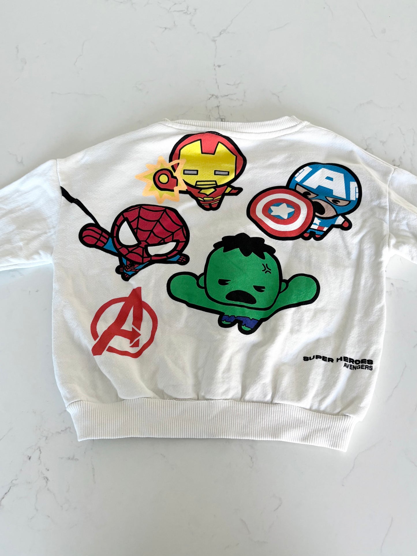 Zara/Marvel-Crewneck-2T ( légère imperfection)