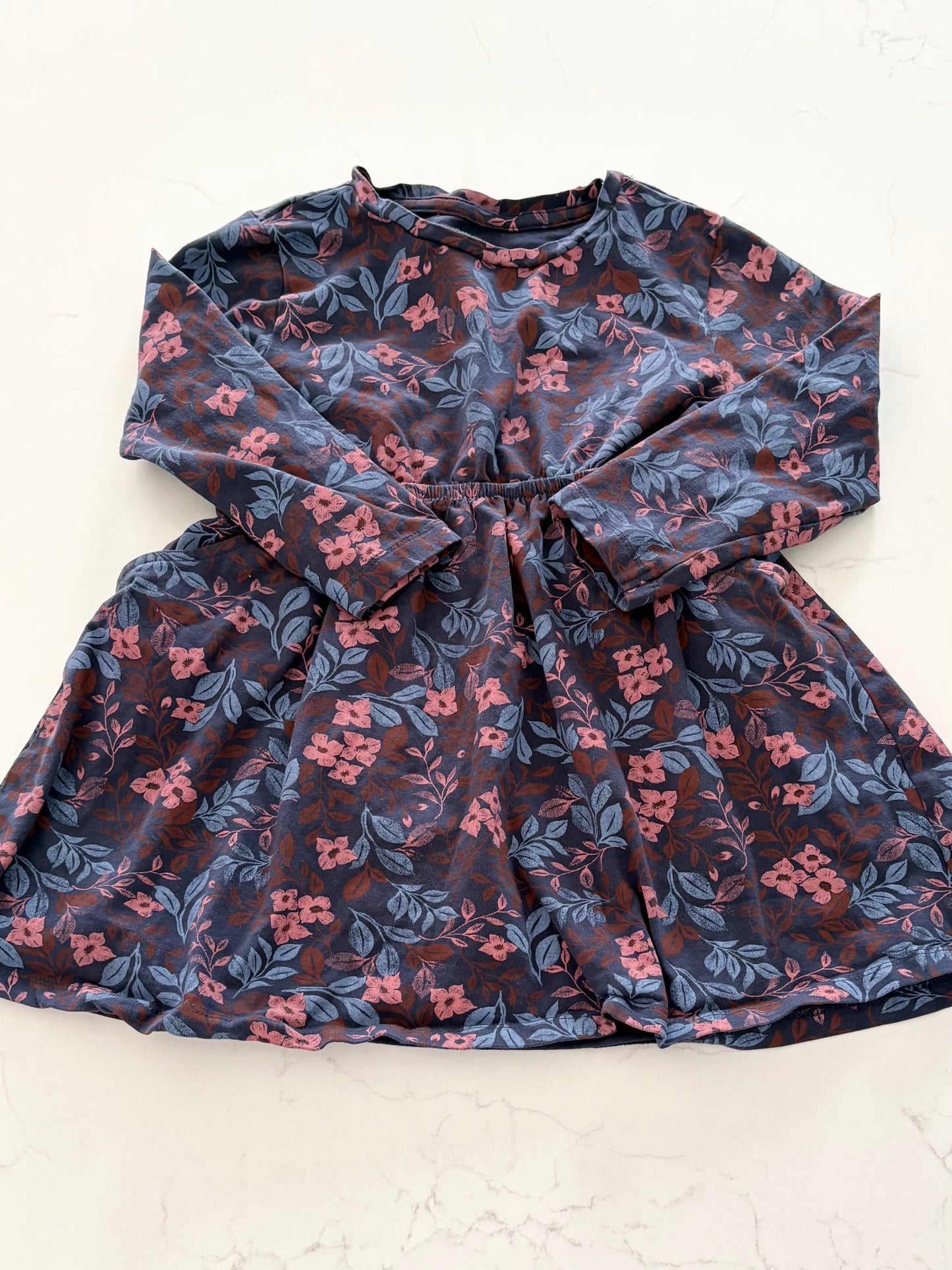 Tag-Robe-5T