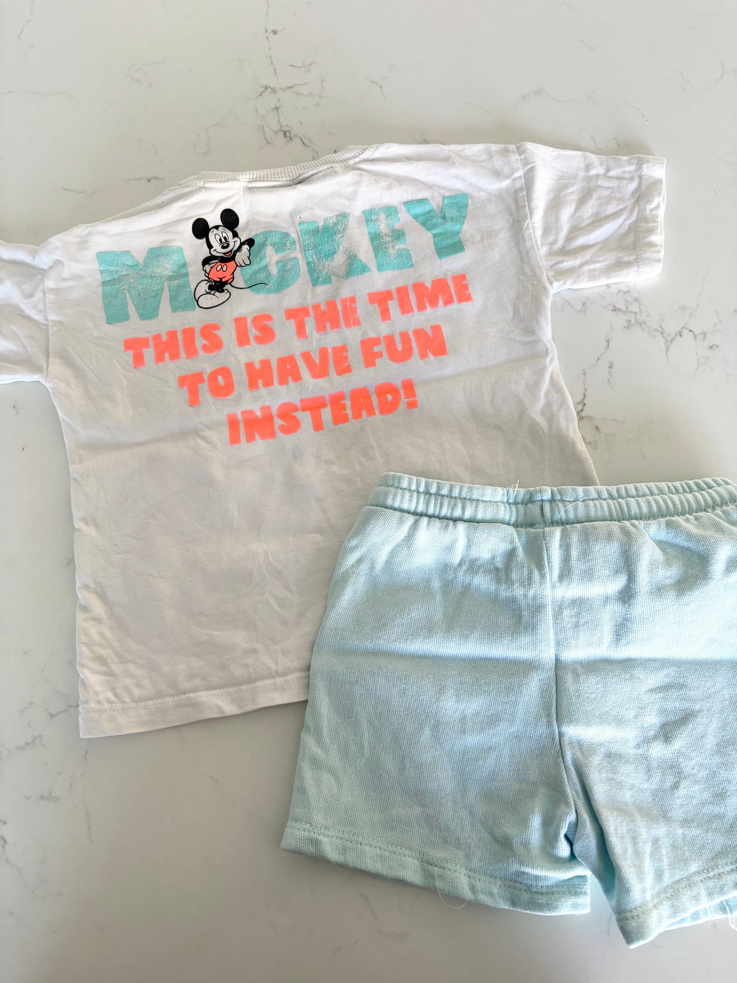 Zara/Disney-Ensemble-2T (t shirt imparfait )