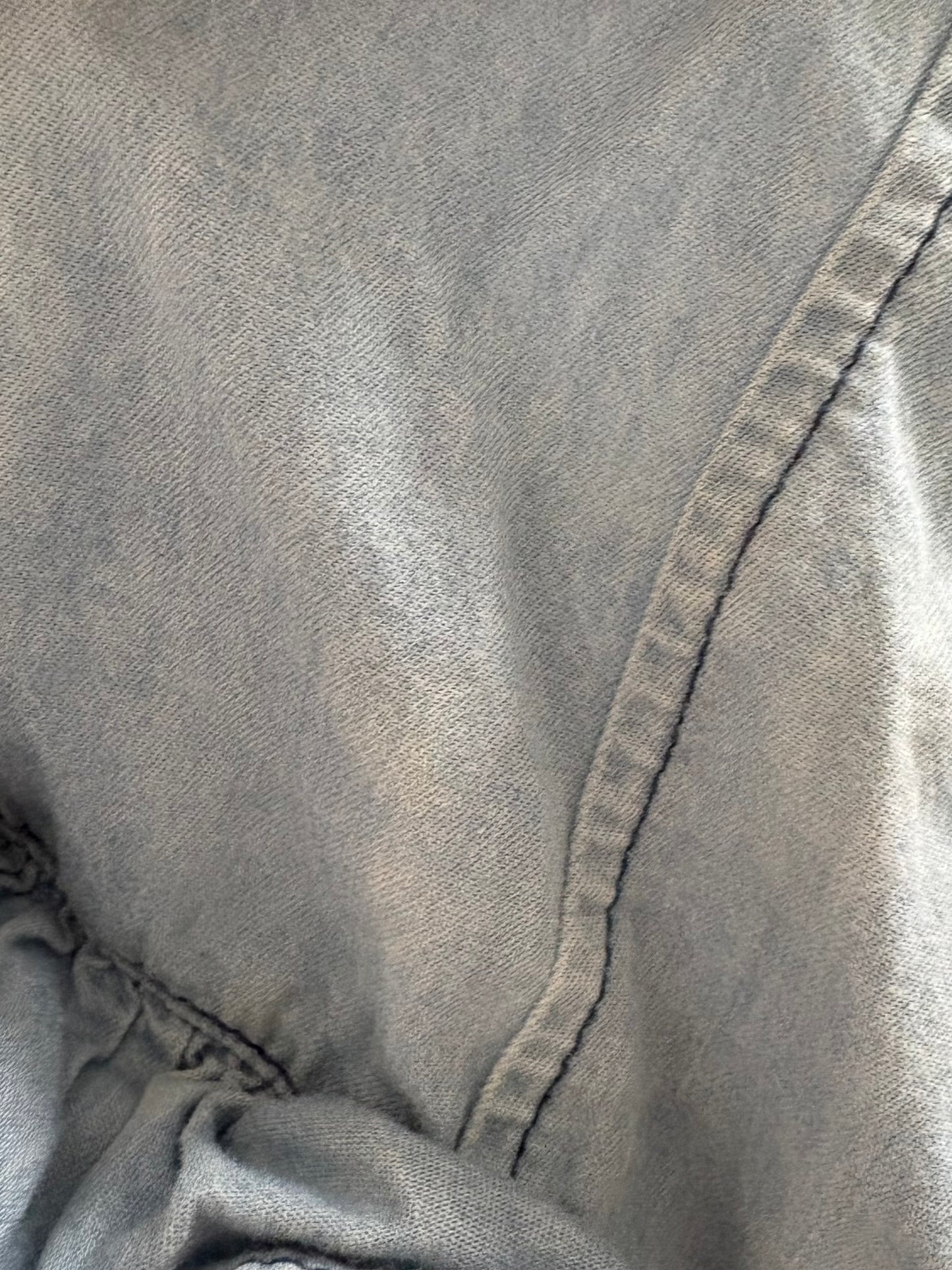 Calvin Klein-Robe-2T ( petite tache de décoloration)