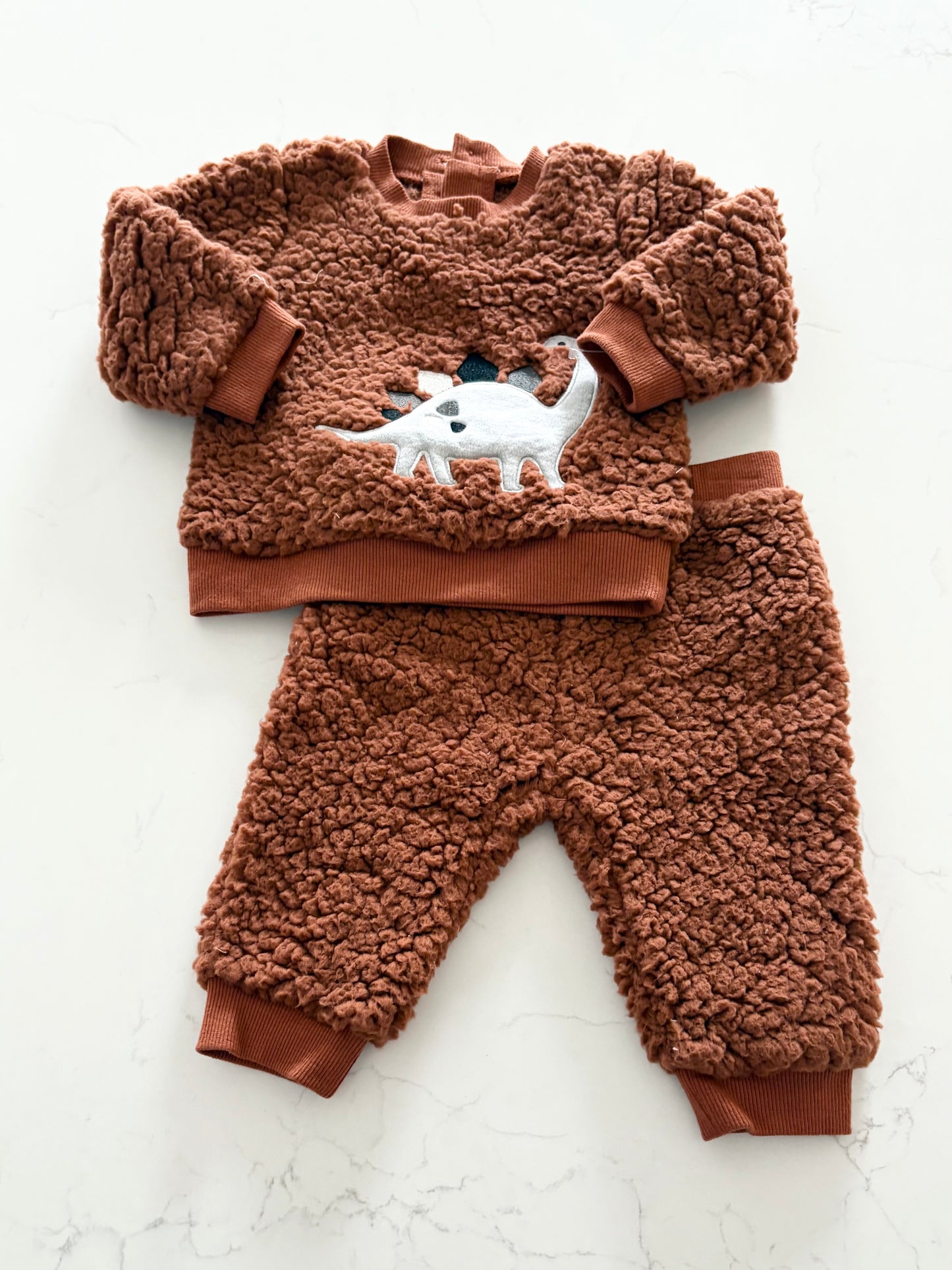 NEUF-Ensemble-3 mois