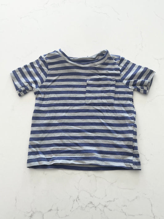 Carters-Little Planet-T shirt-6 mois
