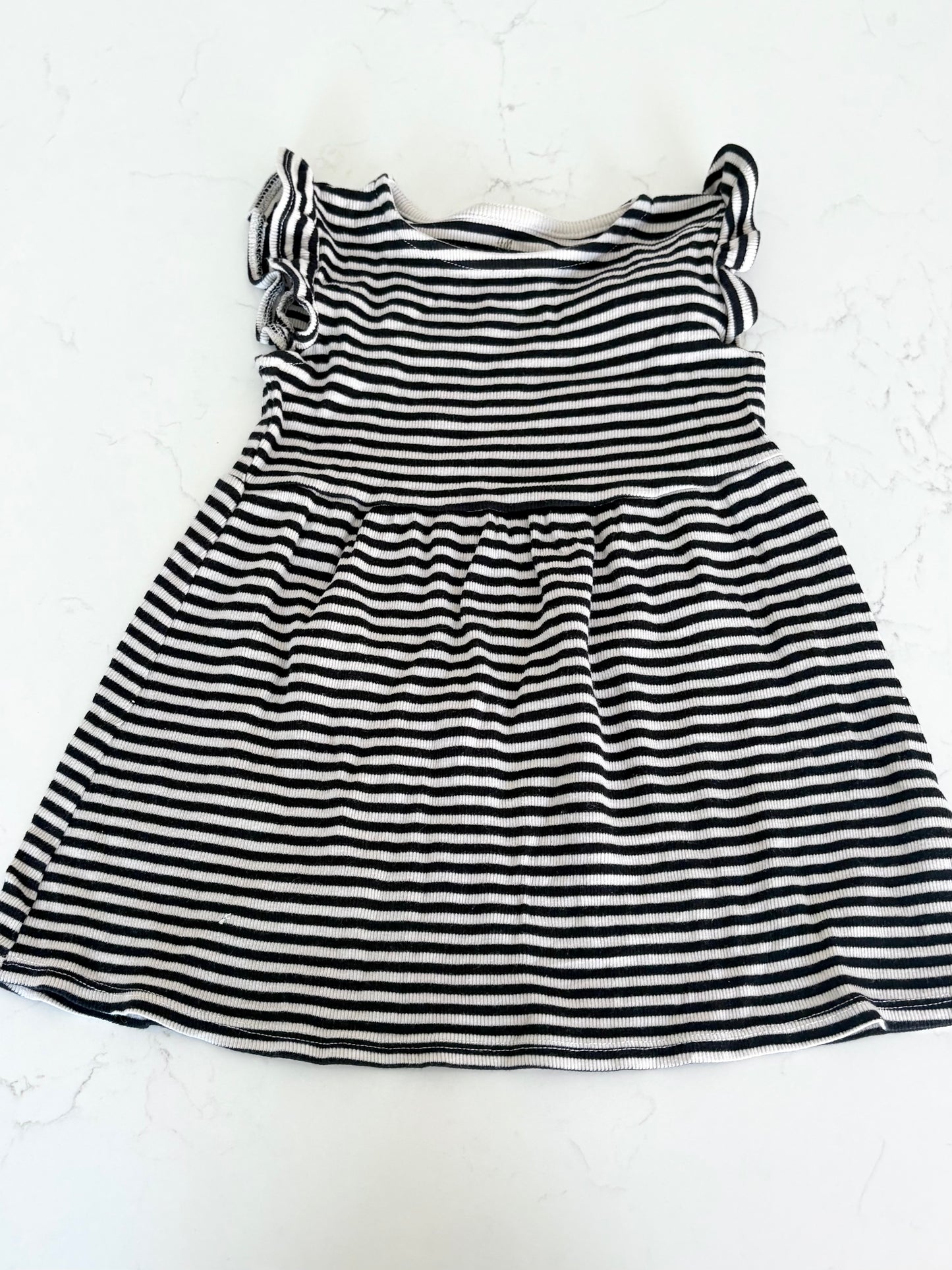 H&M-Robe-2/4T