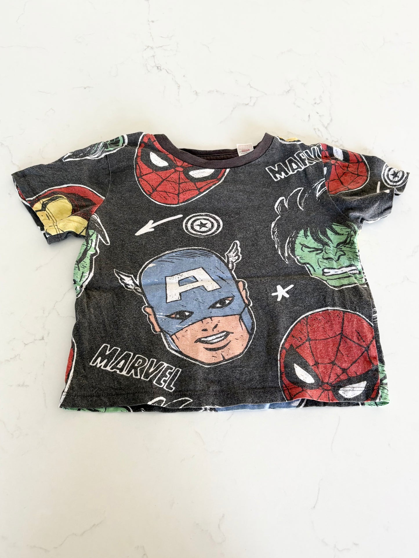 H&M/Marvel-T shirt-18/24 mois