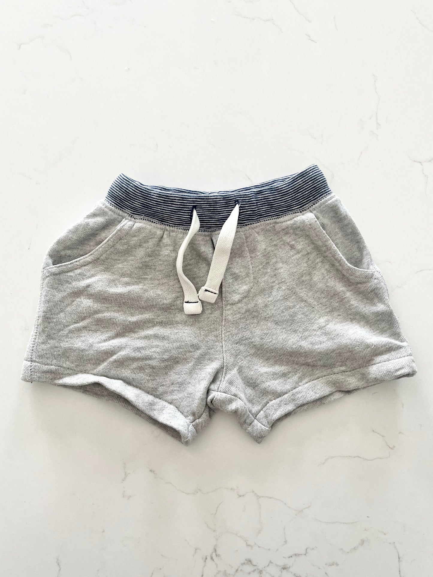 Carters-Short-9 mois