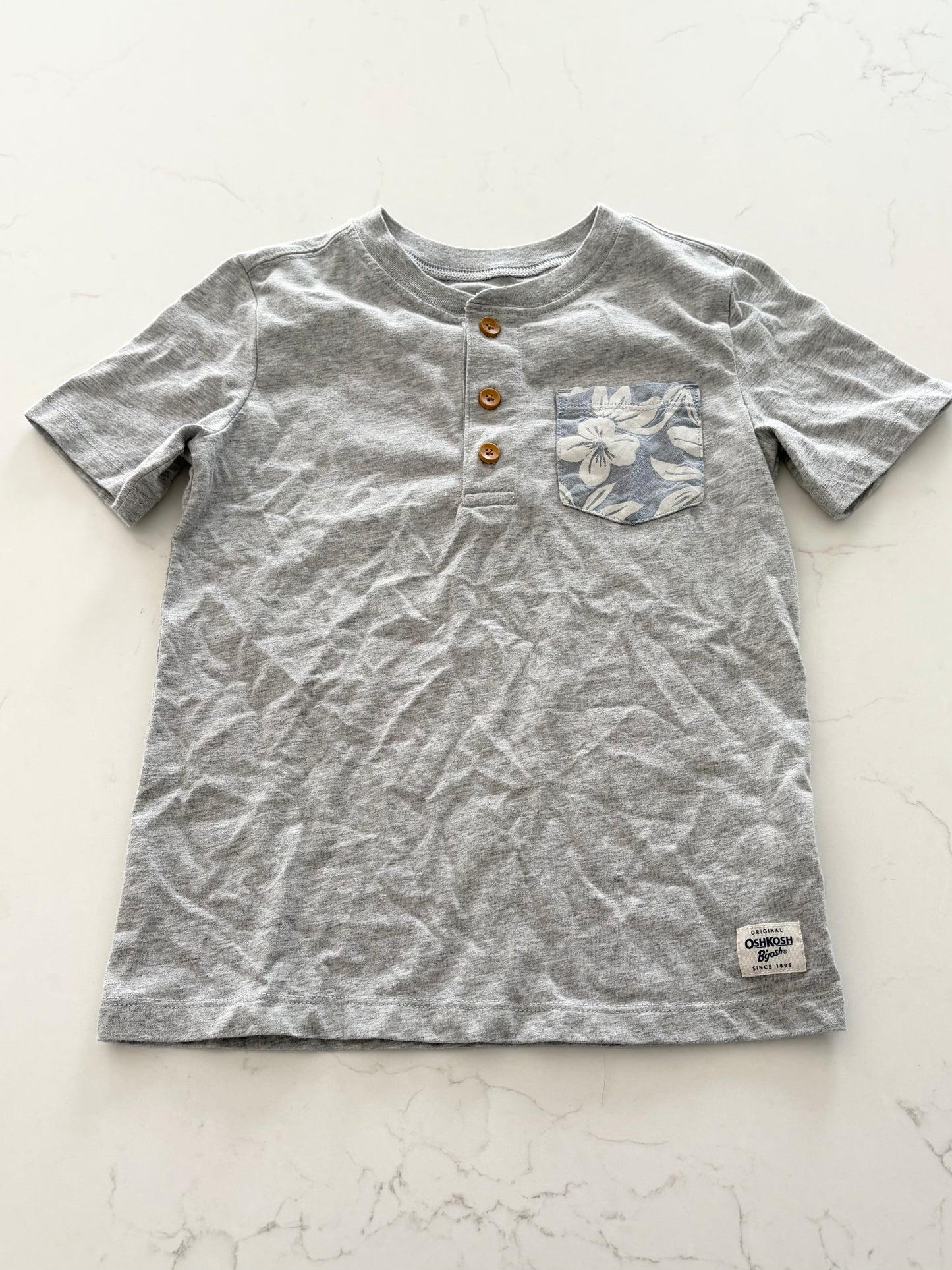 Oshkosh-T shirt-7T