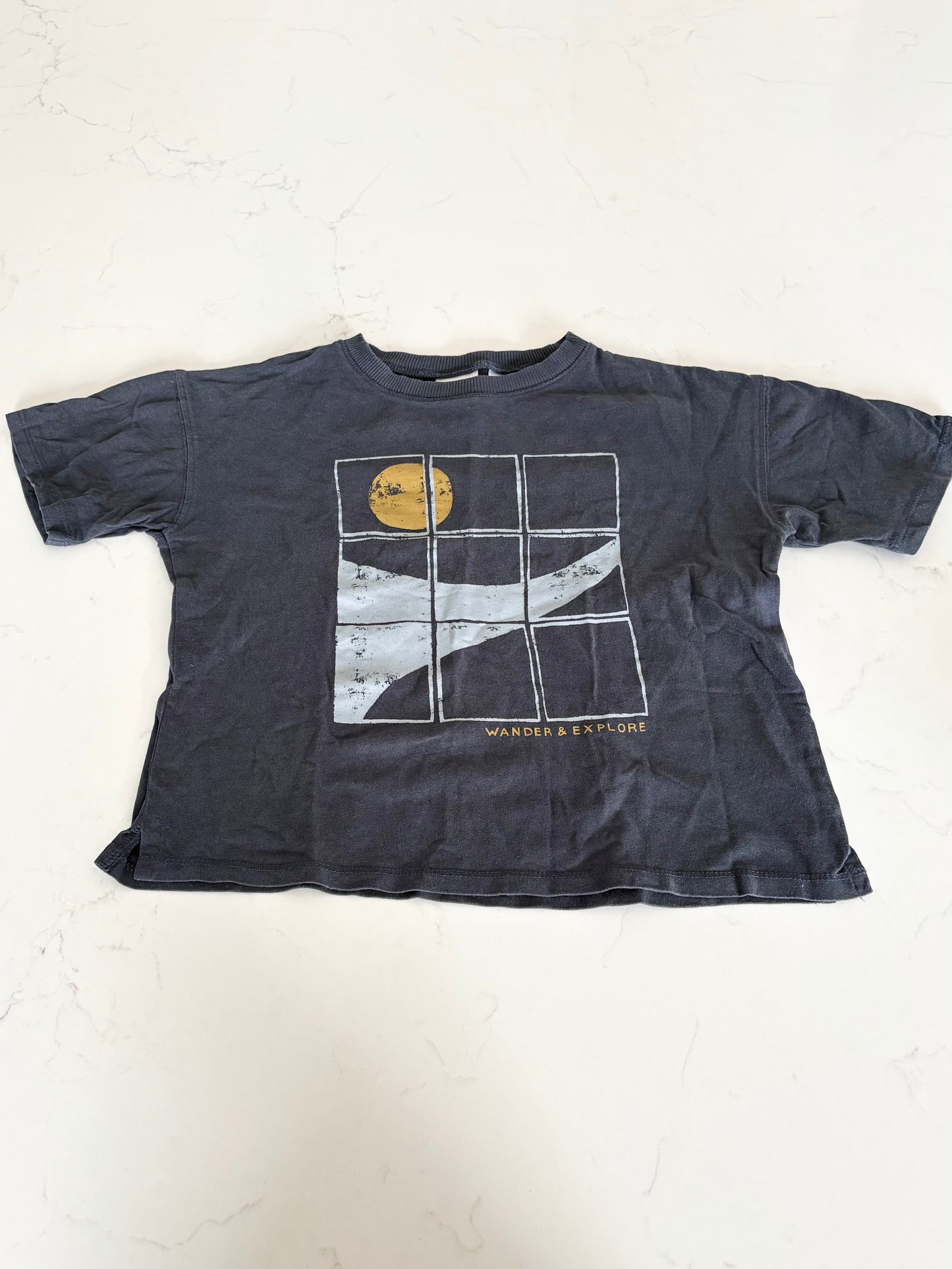 Zara-T shirt-4/5T ( fait court)