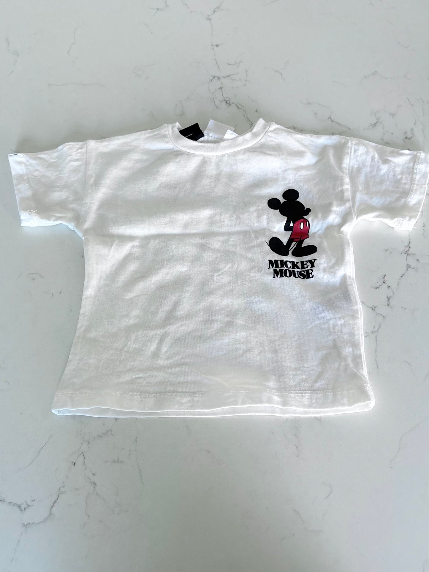 Zara/Disney-T shirt-18 mois ( légère imperfection)