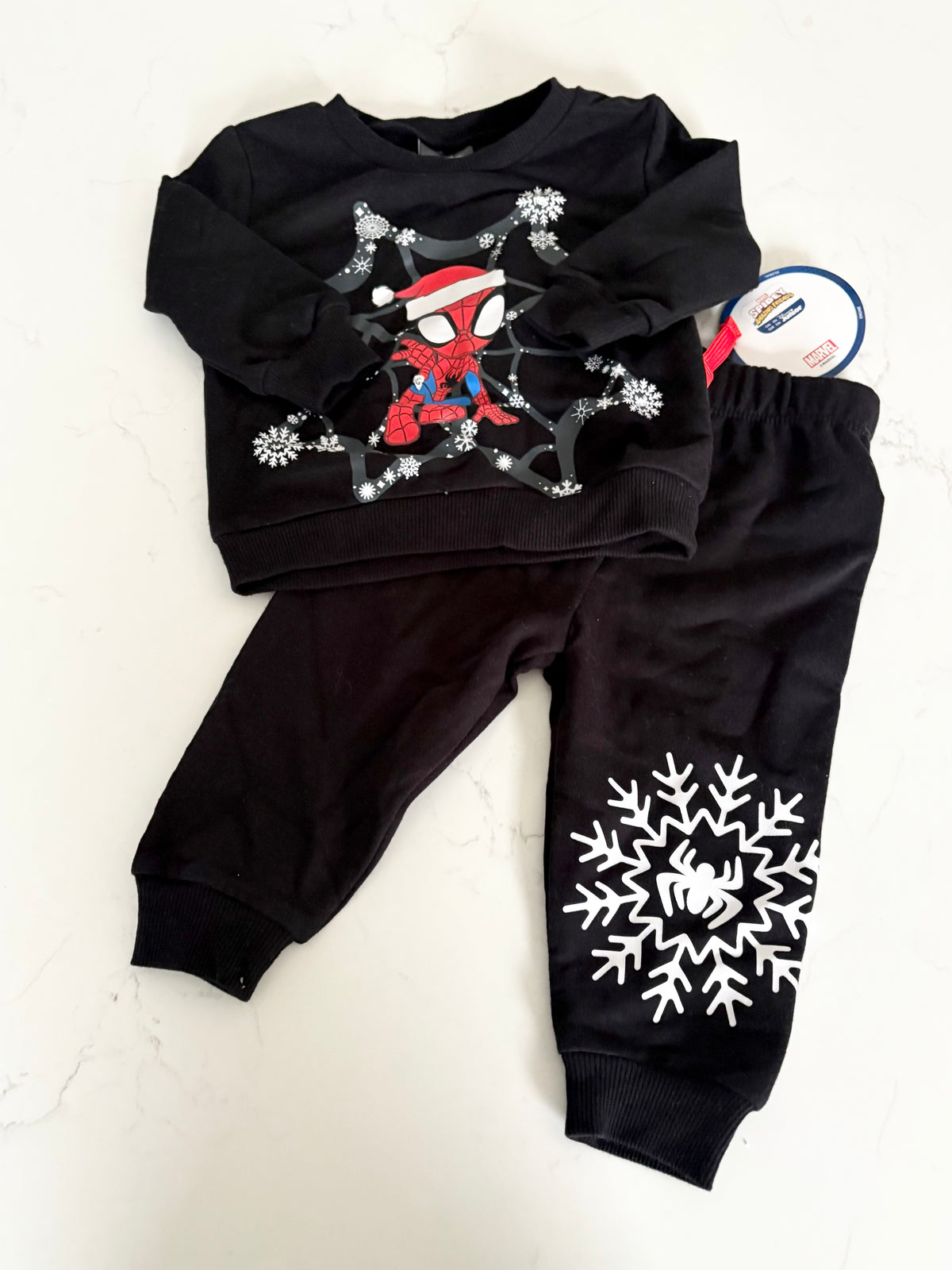 Neuf-Marvel-Ensemble-12 mois