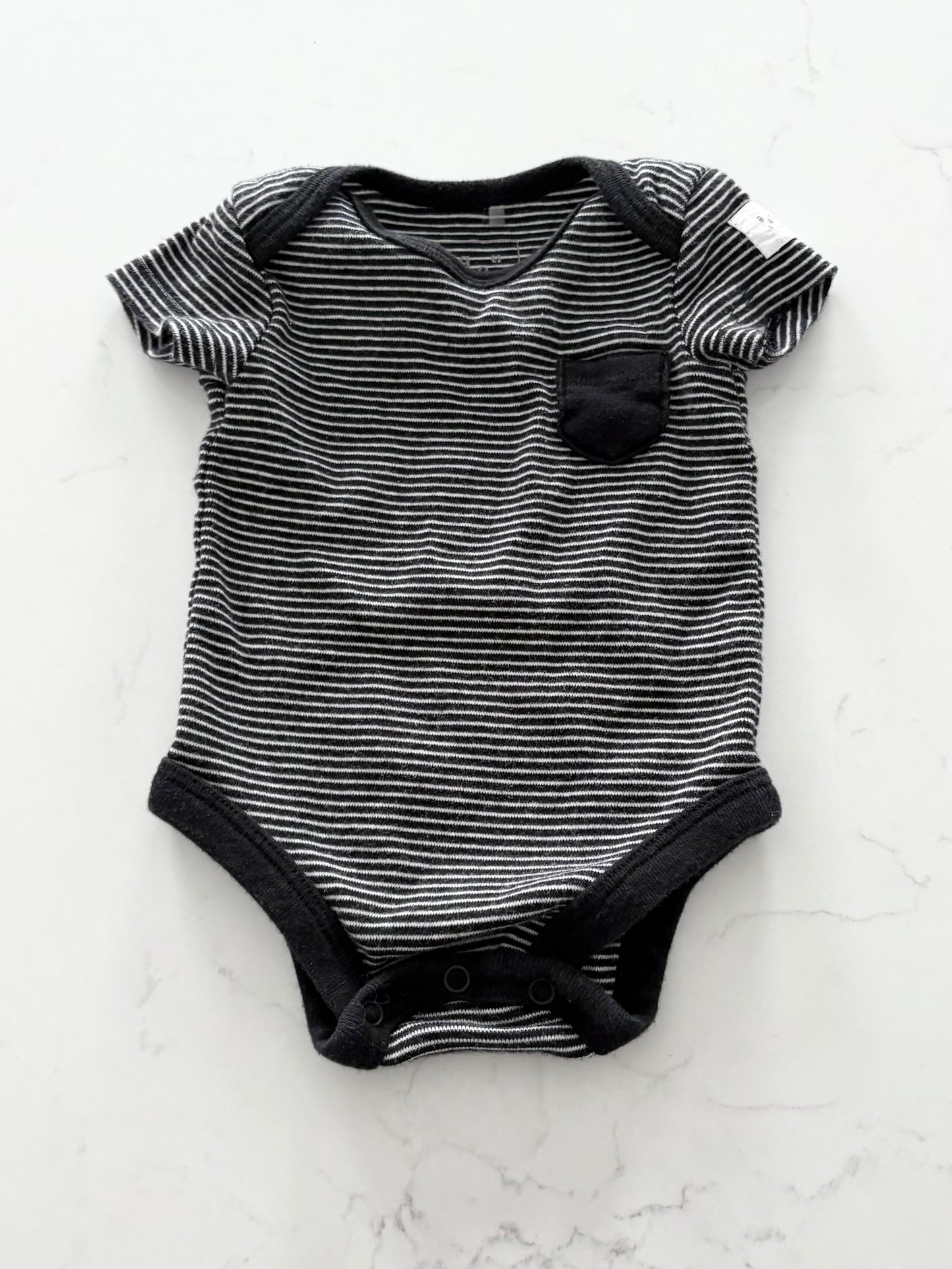 Gagou tagou-Cache couche-3 mois