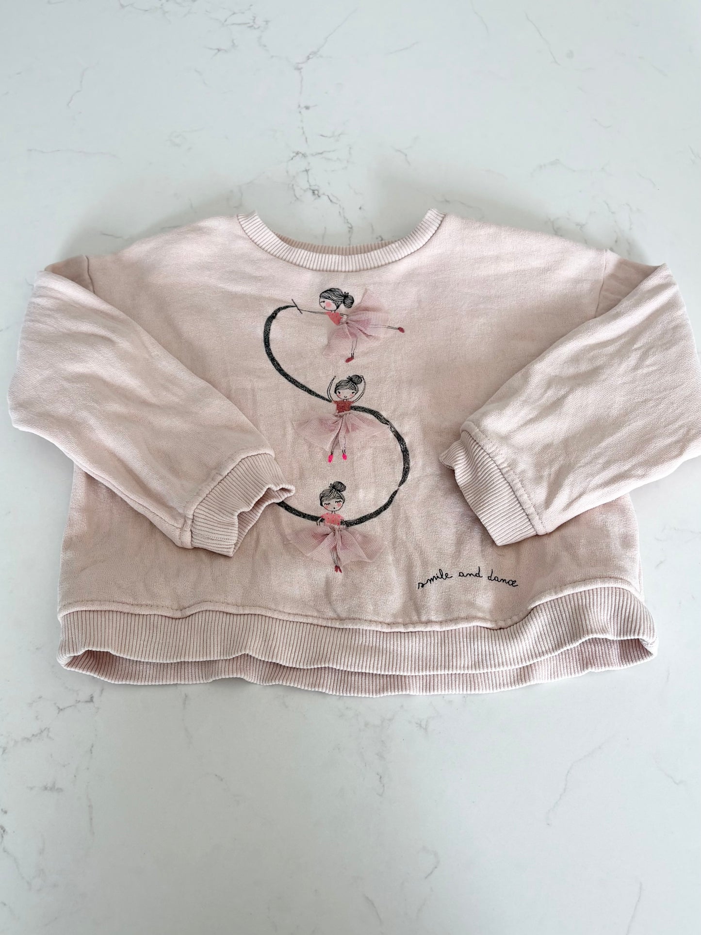 Zara-crewneck-2/3T ( fait petit )