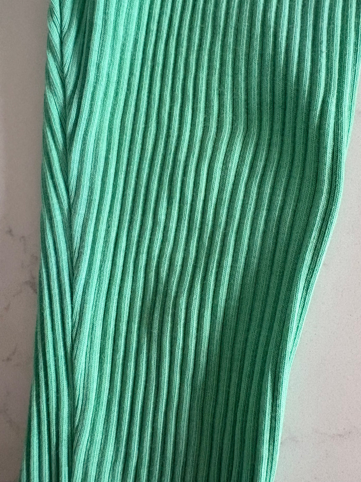 Zara-Legging-4T (légère tache genoux )