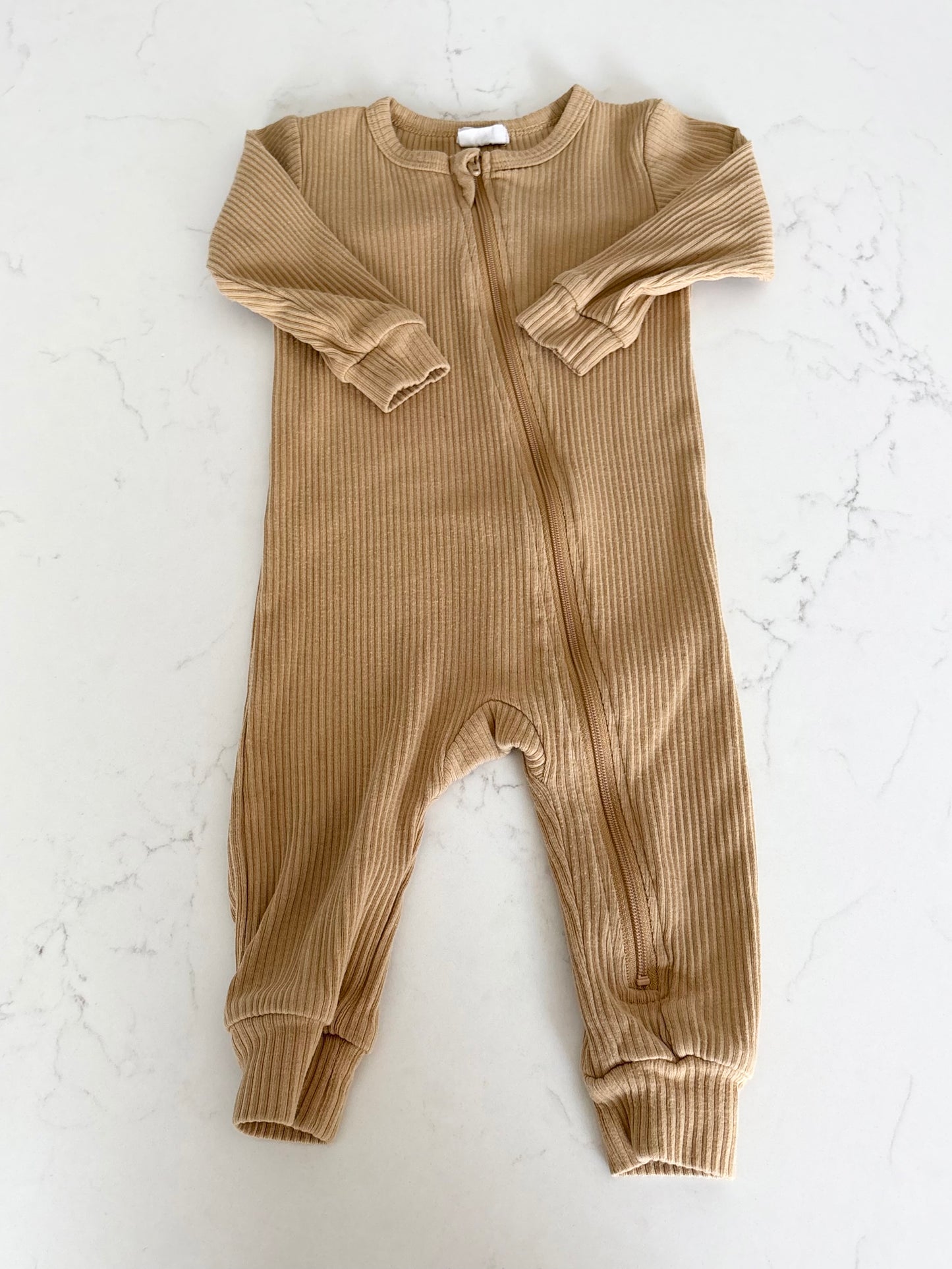 Petit lem/First-Pyjama-9 mois (très légère imperfection)
