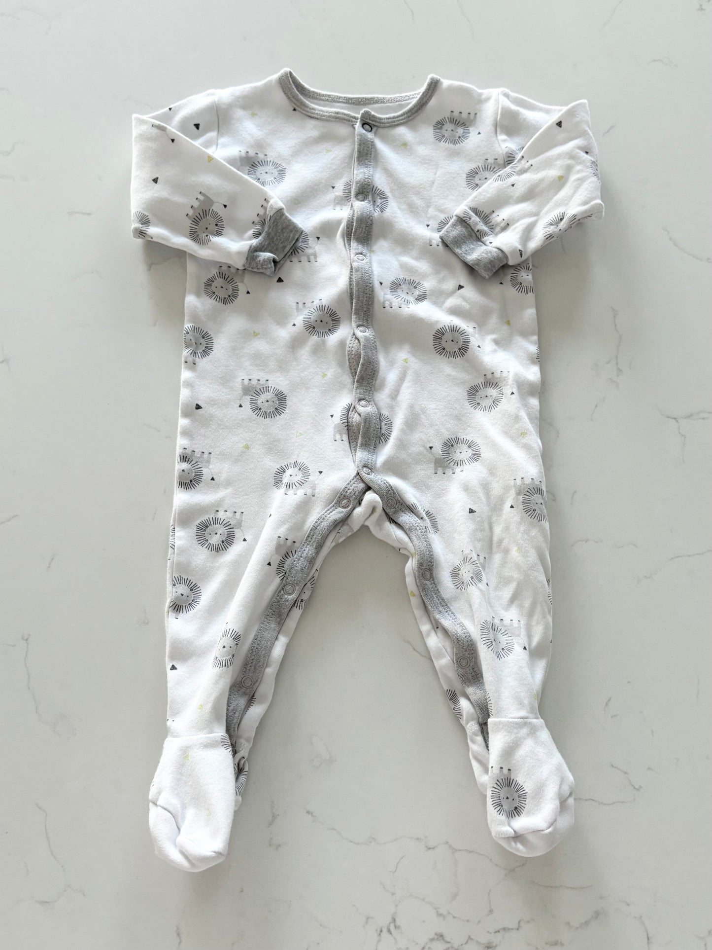 Petit Lem-Pyjama-9 mois ( légère imperfection)