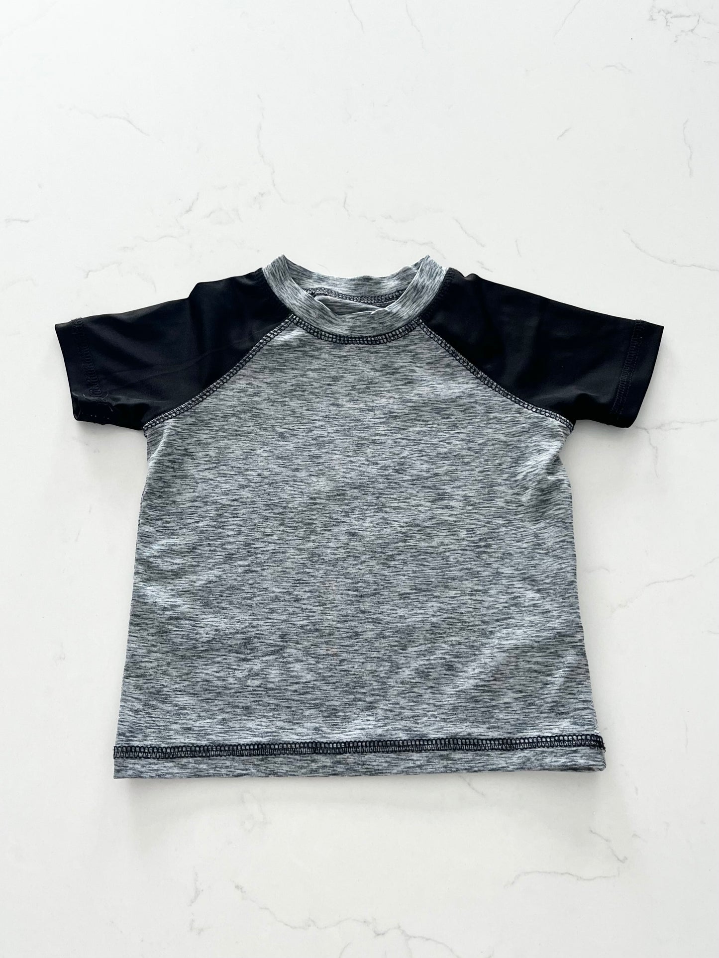 TAG-rashguard-12 mois